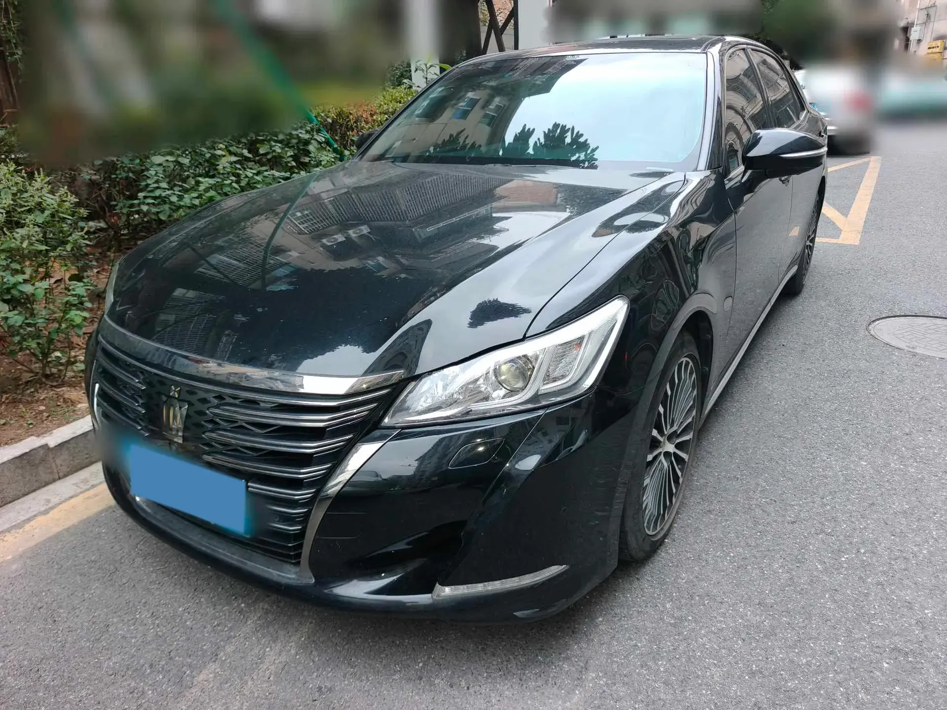 2018 TOYOTA CROWN view 1