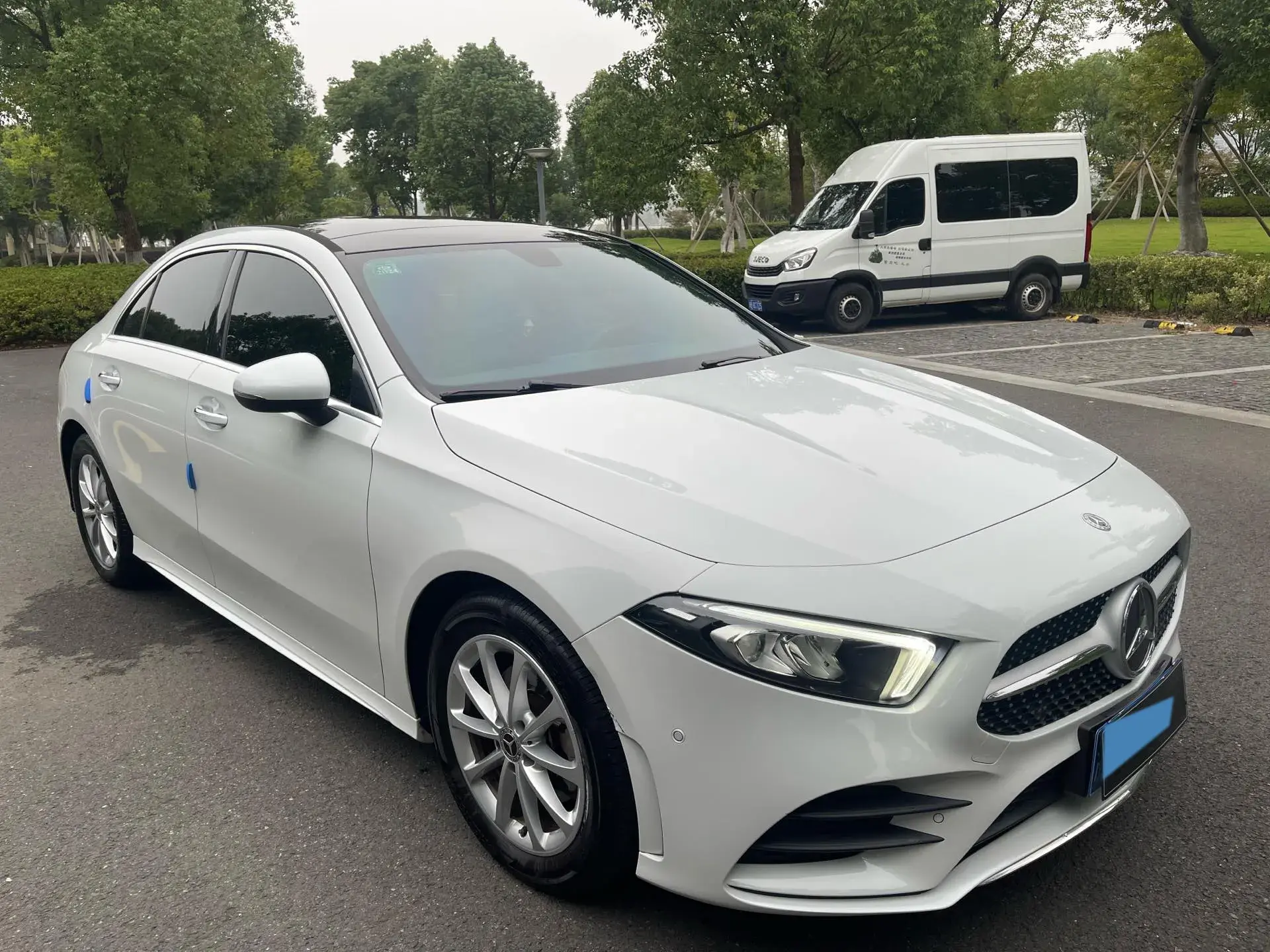 2020 MERCEDES-BENZ A thumbnail 3