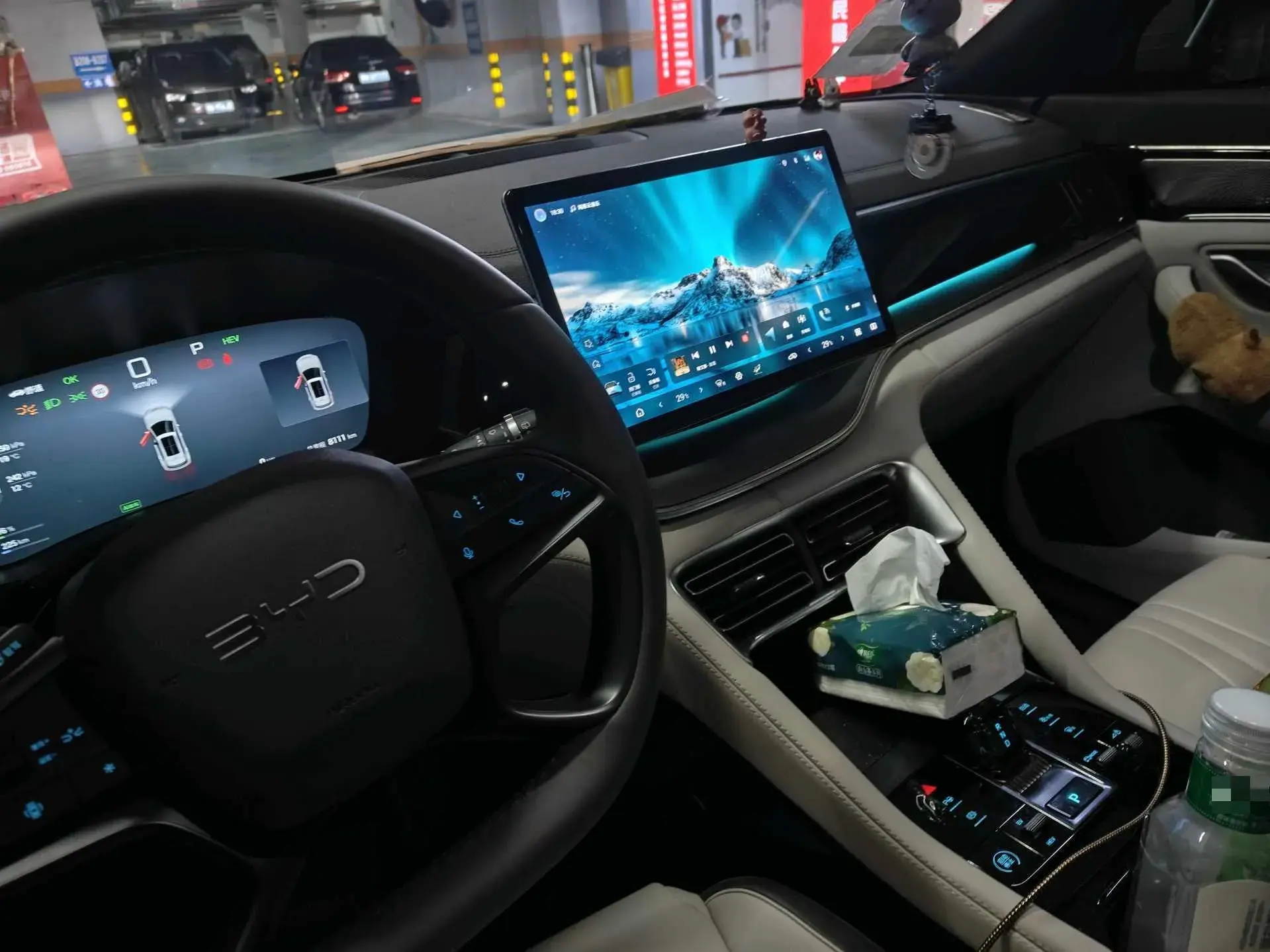 2025 BYD SONG thumbnail 4