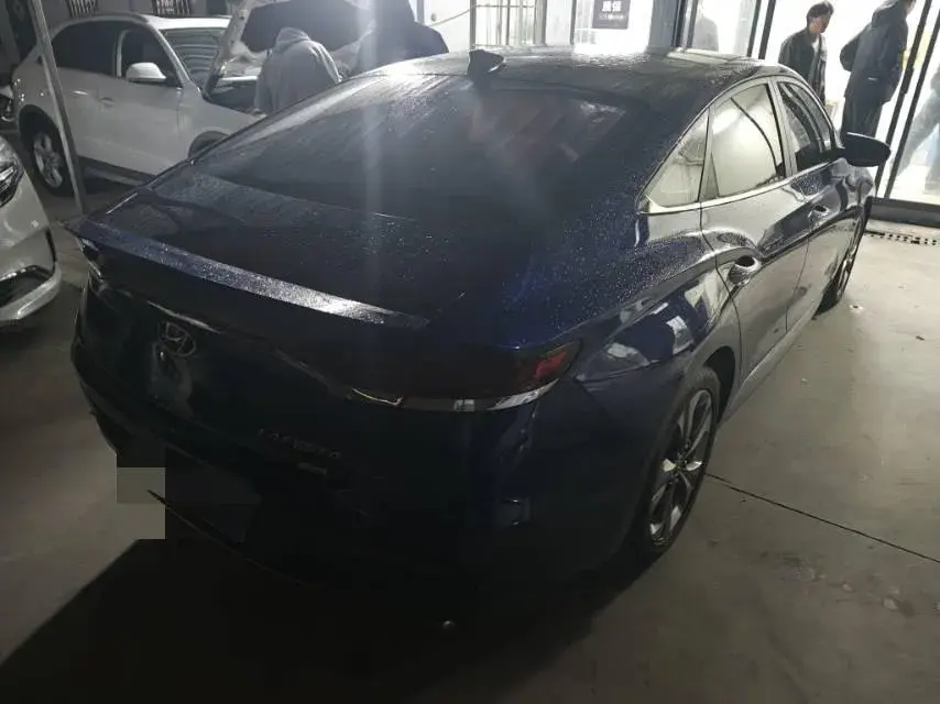 2019 HYUNDAI LA thumbnail 4