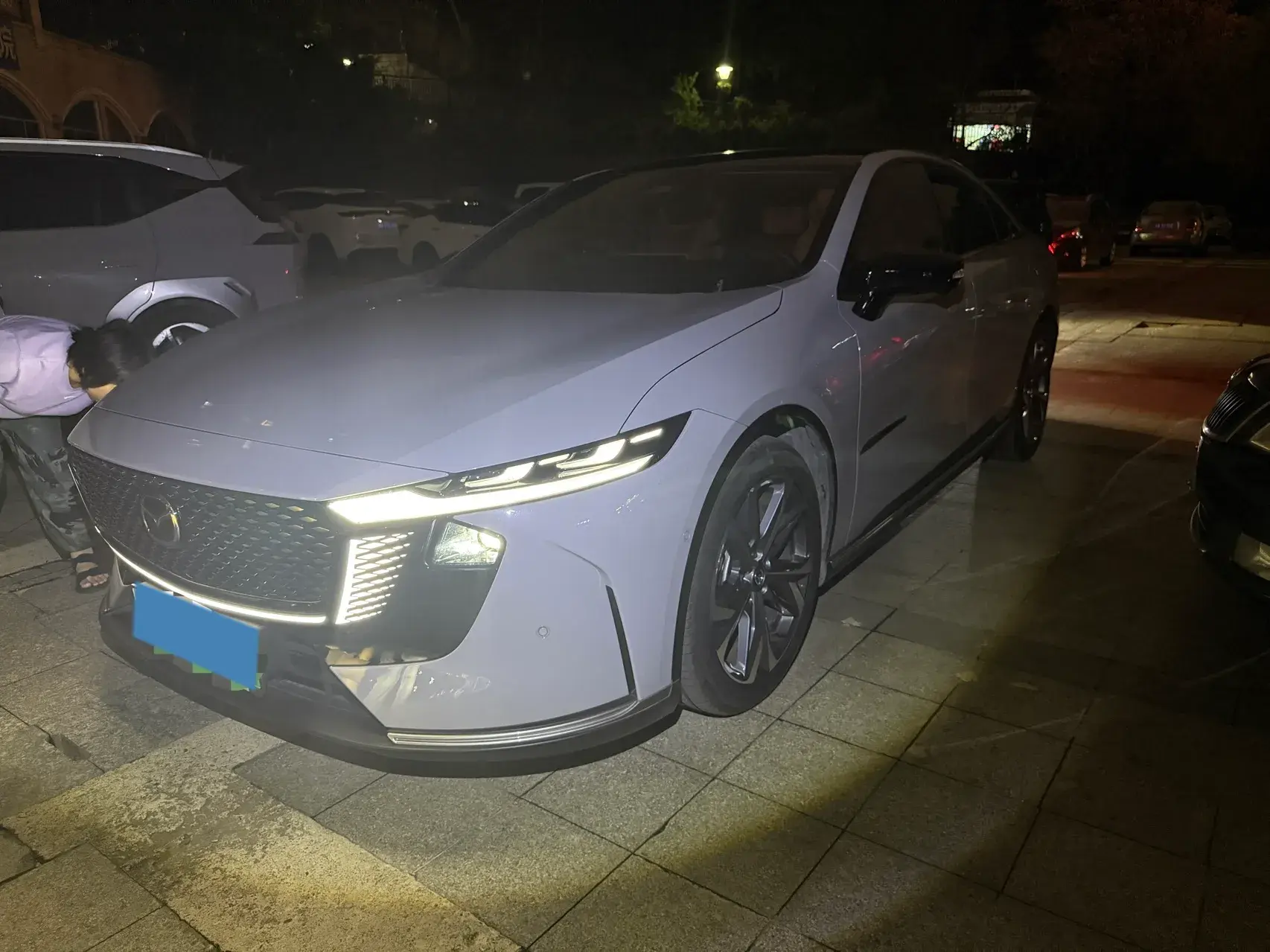 2025 MAZDA EZ-6 view 1