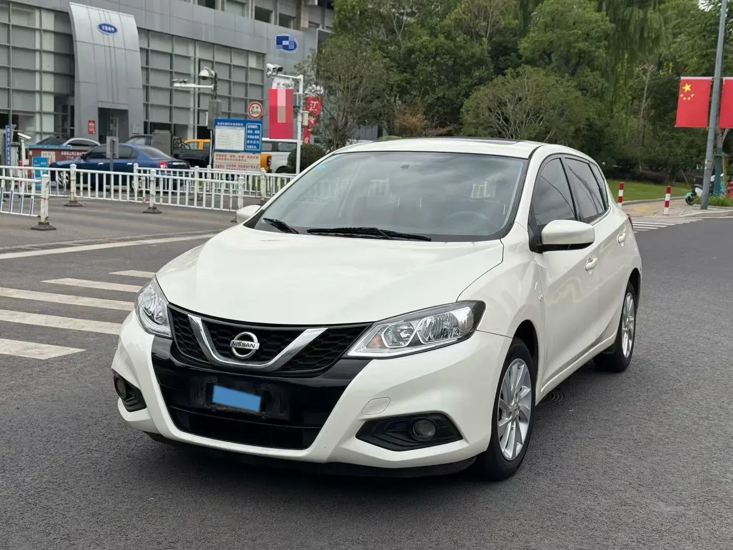 2020 NISSAN TIIDA view 1