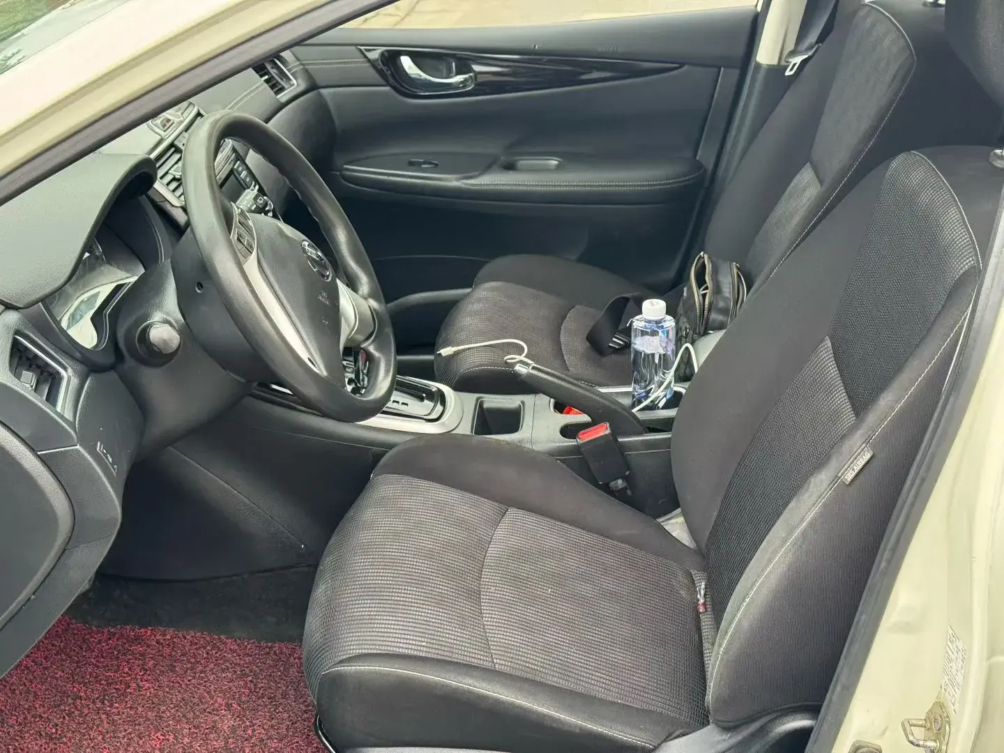 2020 NISSAN TIIDA thumbnail 4