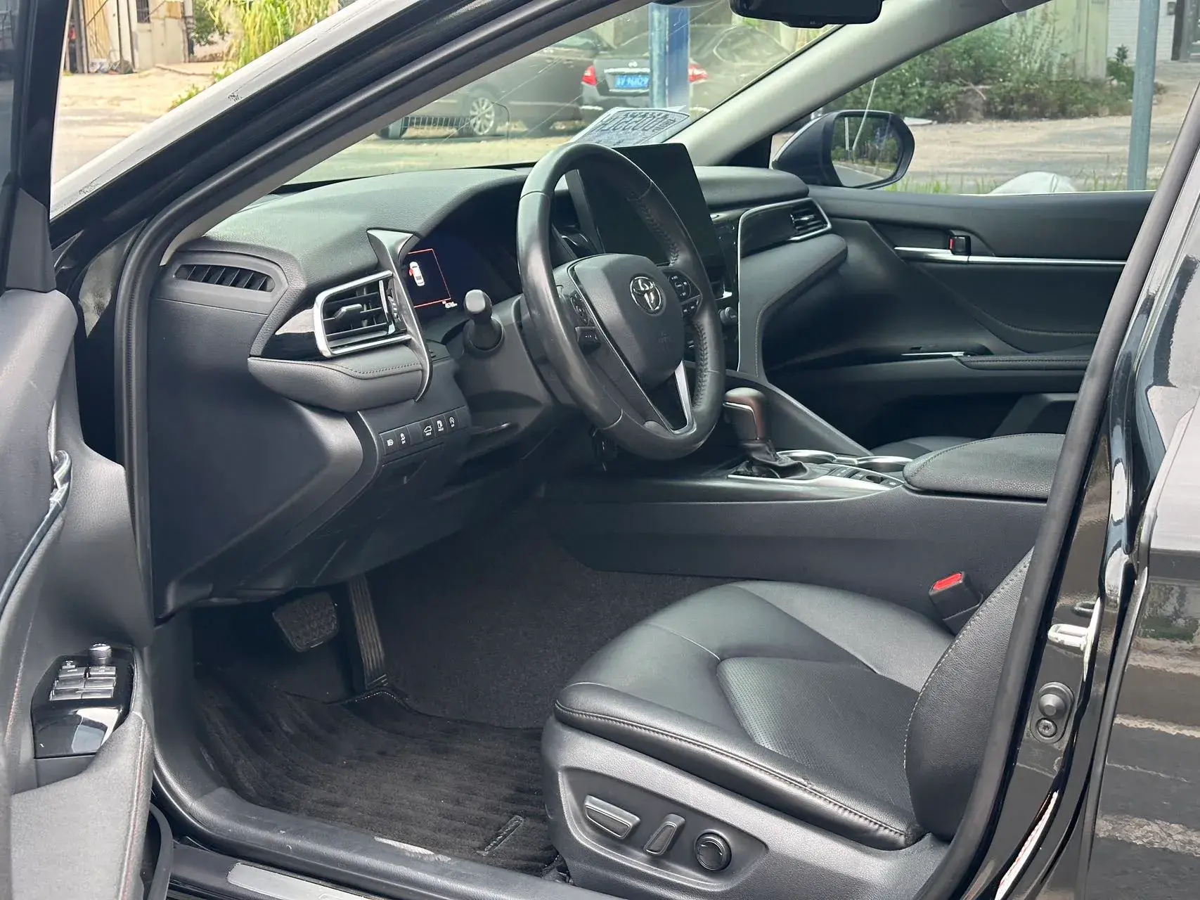 2021 TOYOTA CAMRY thumbnail 4