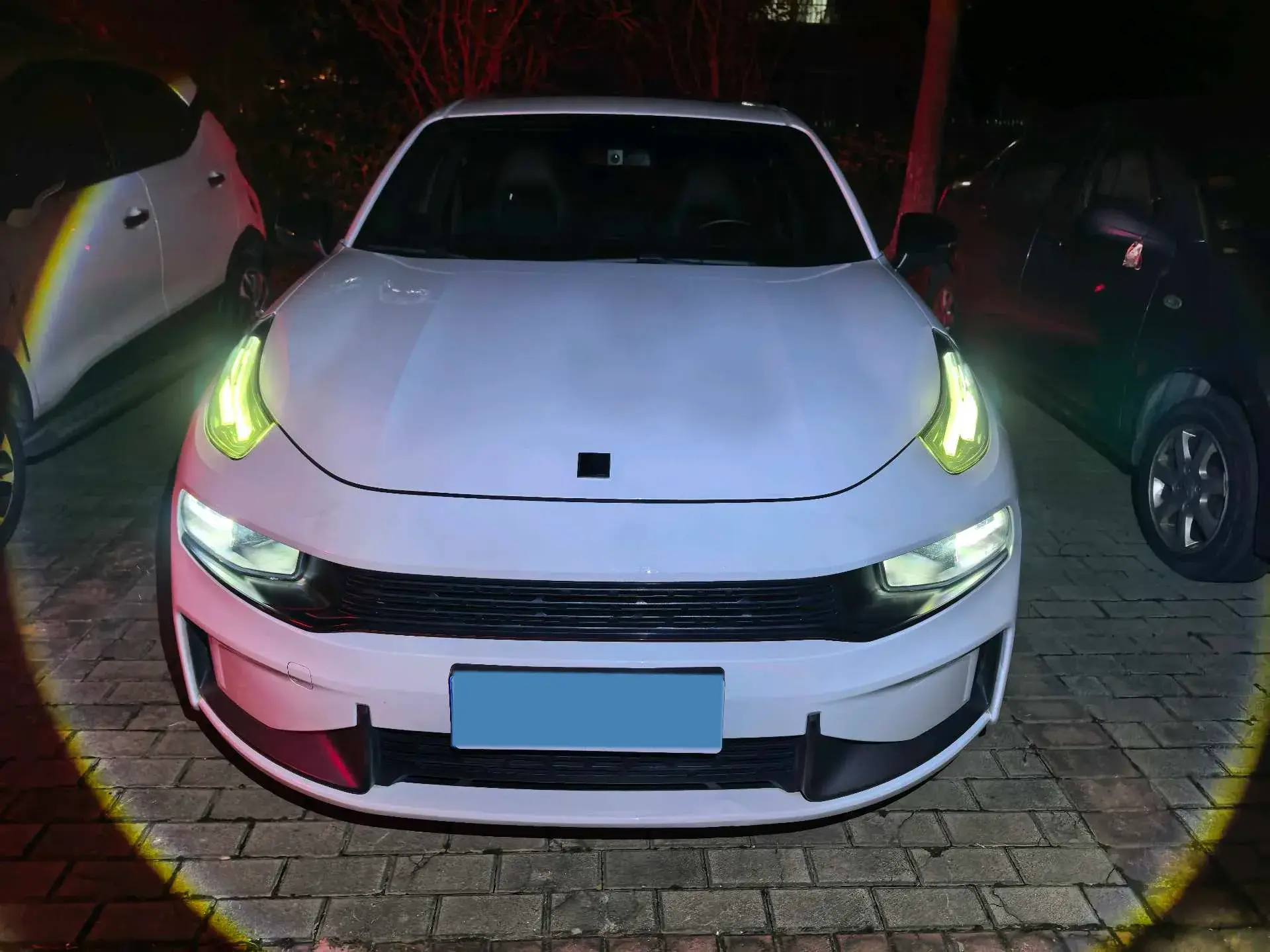 2018 LYNK&CO 03 thumbnail 2