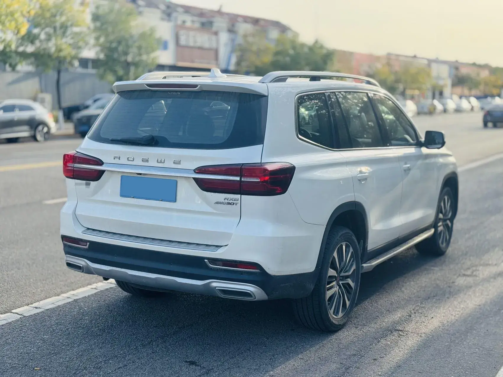 2018 ROEWE RX8 thumbnail 4