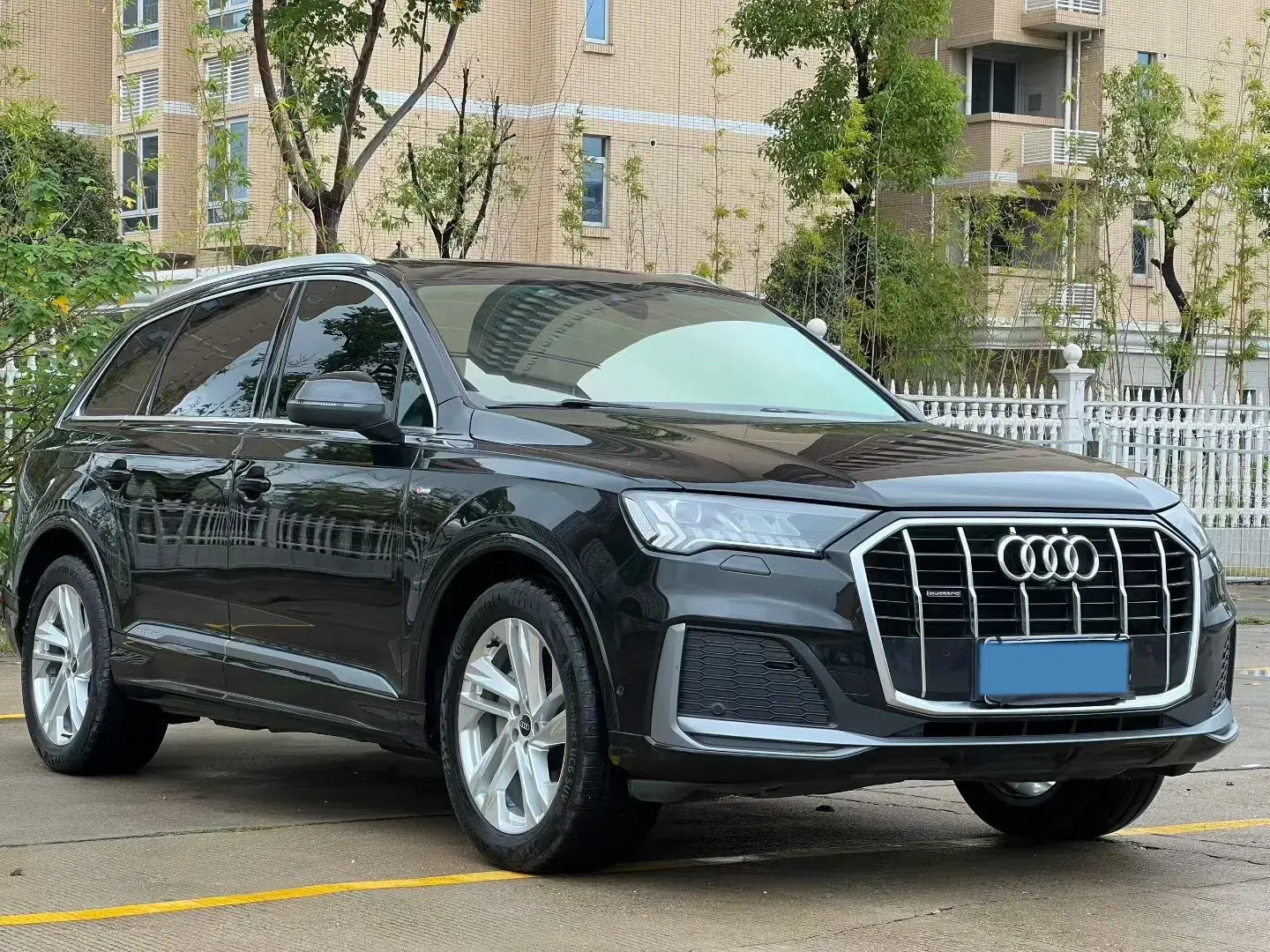 2022 AUDI Q7 thumbnail 3