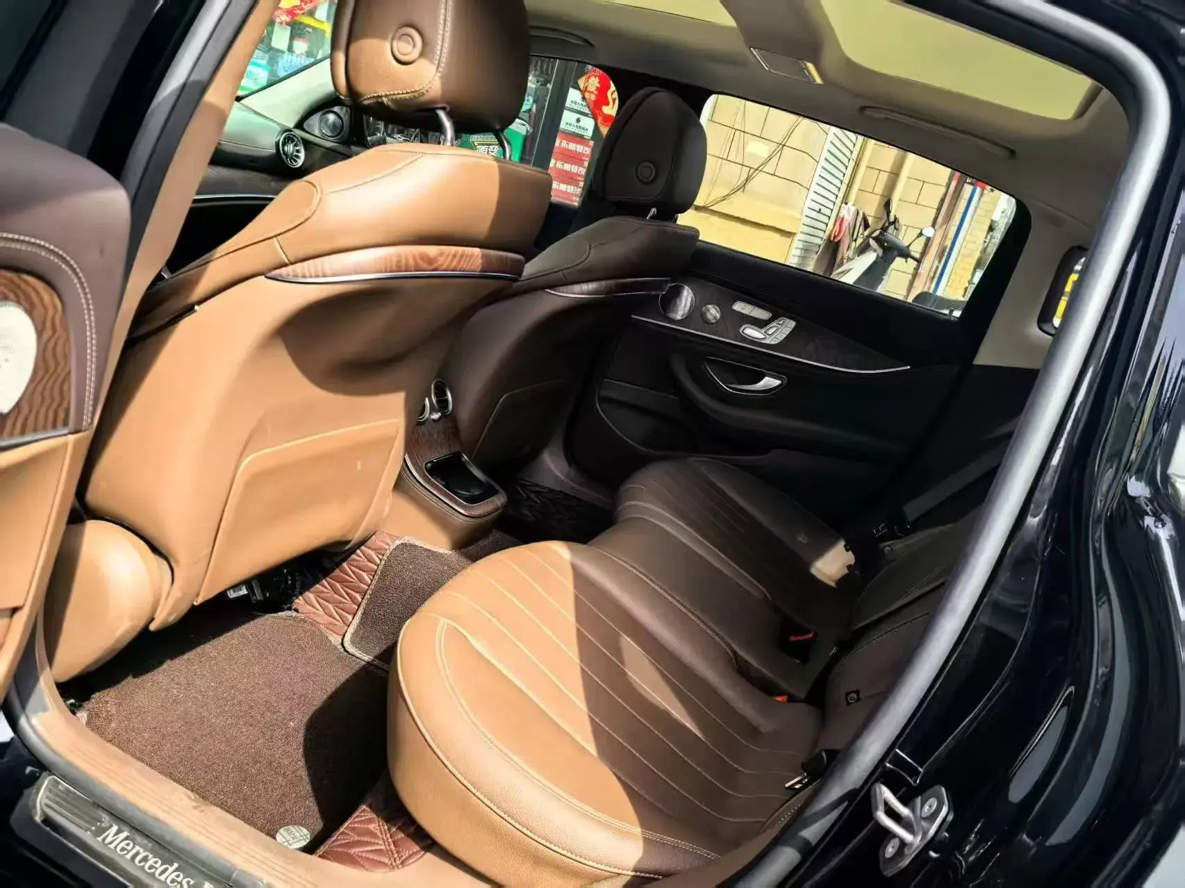 2022 MERCEDES-BENZ E thumbnail 3