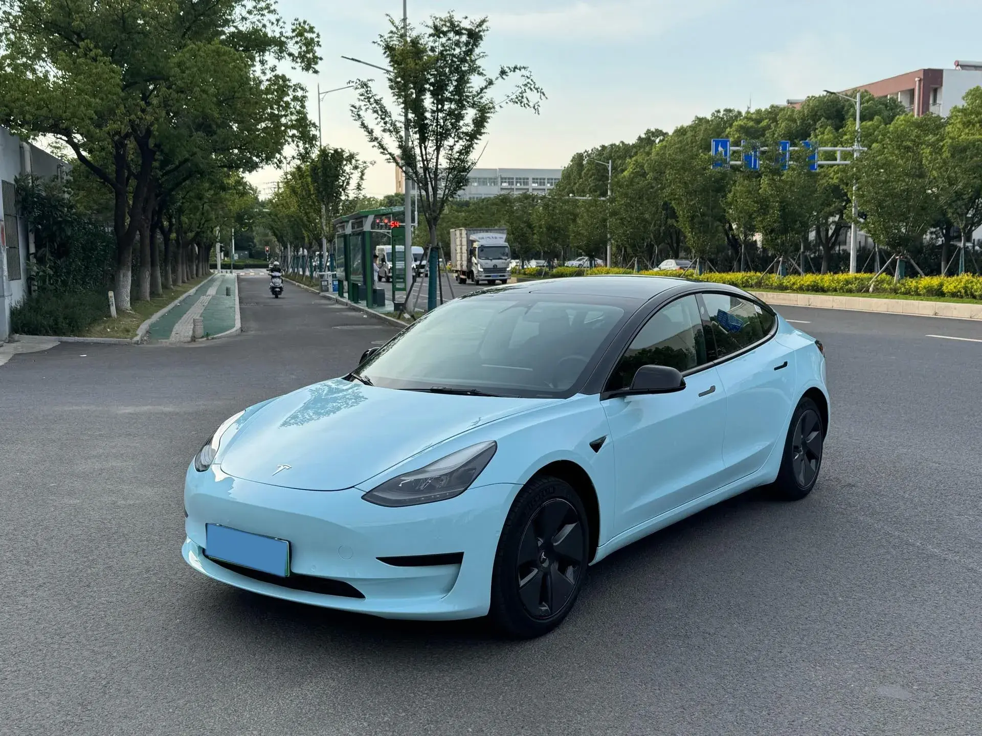 2021 TESLA MODEL view 1