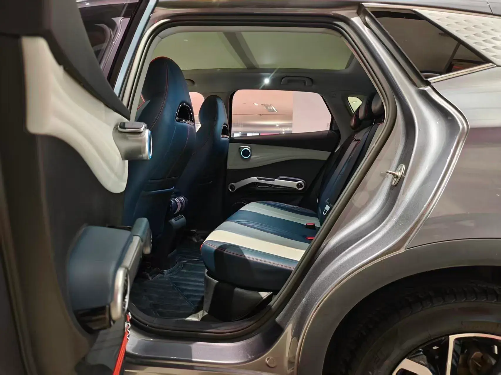 2022 BYD YUAN thumbnail 4