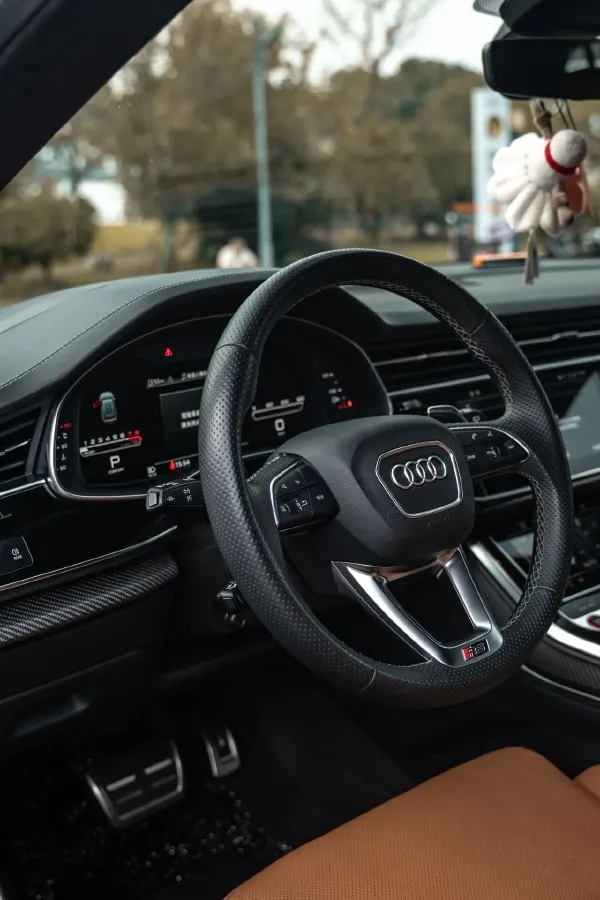 2022 Audi RS Q8 4.0T 600HP V8 8AT,autocango,china used car exporter,china ev exporter,chinese used car exporter,chinese used ev exporter