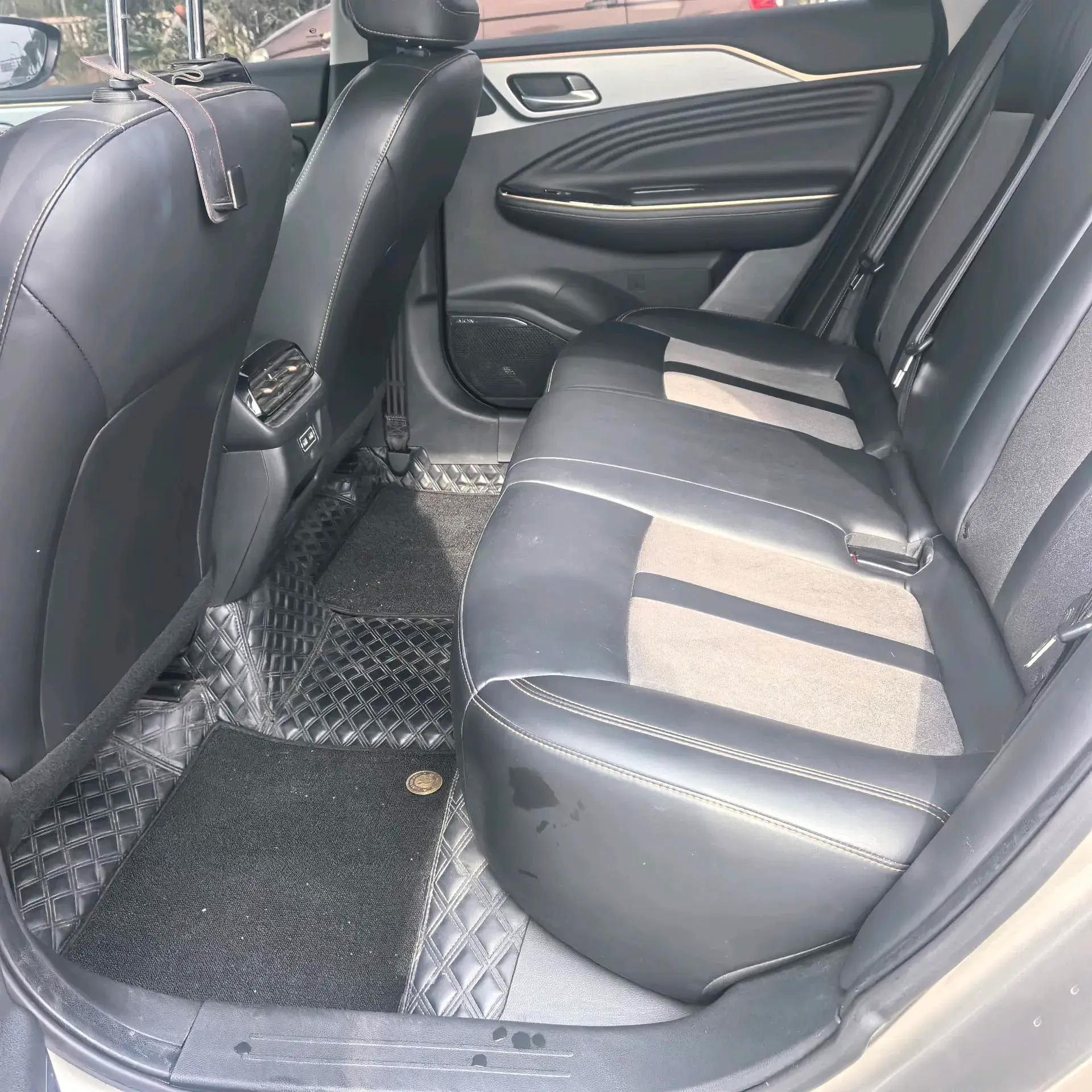 2022 AION S thumbnail 4