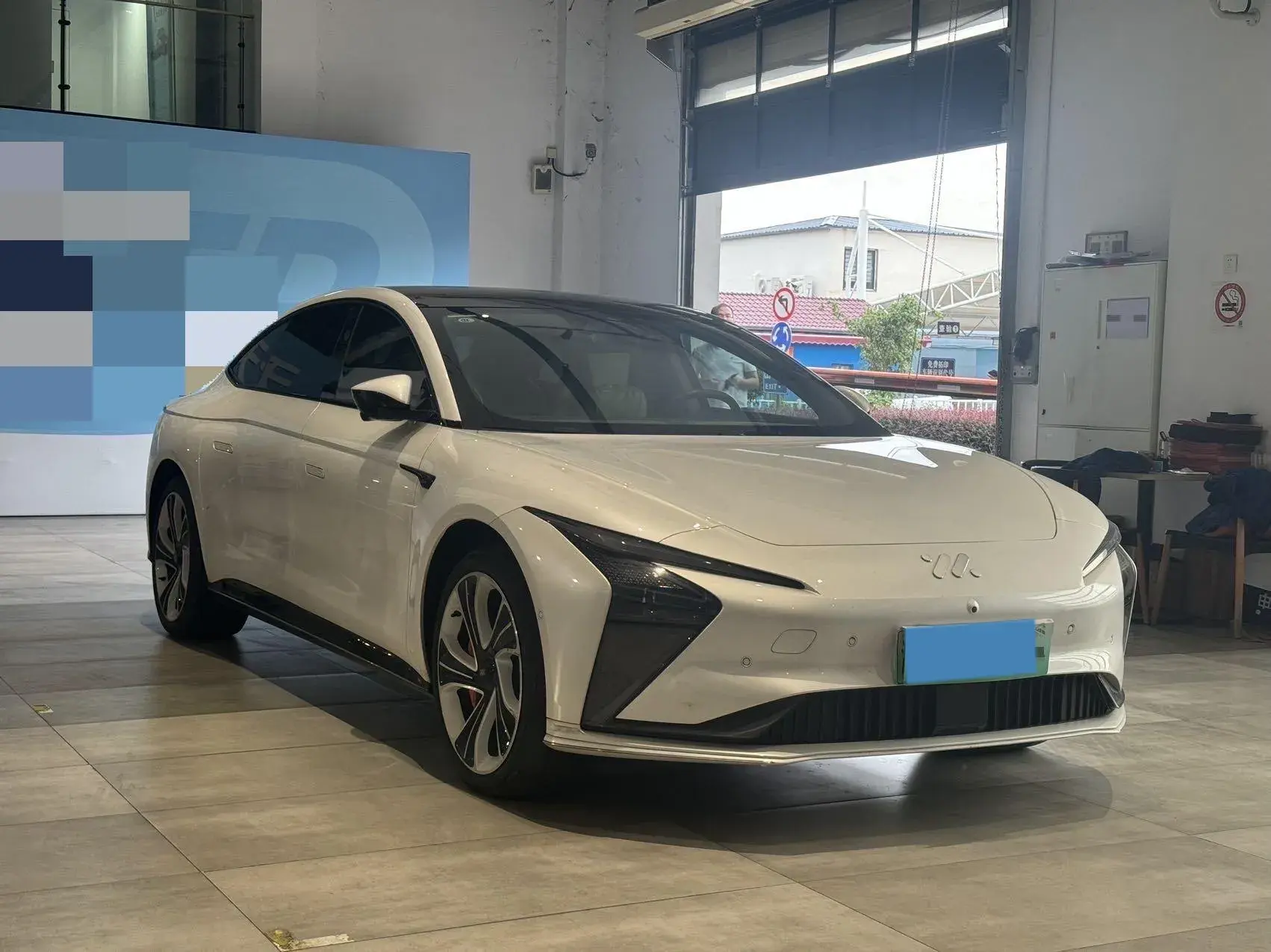 2022 IM L7 thumbnail 3