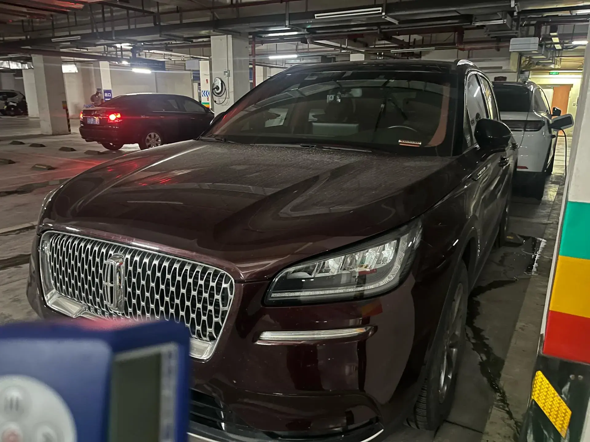 2021 LINCOLN CORSAIR view 1