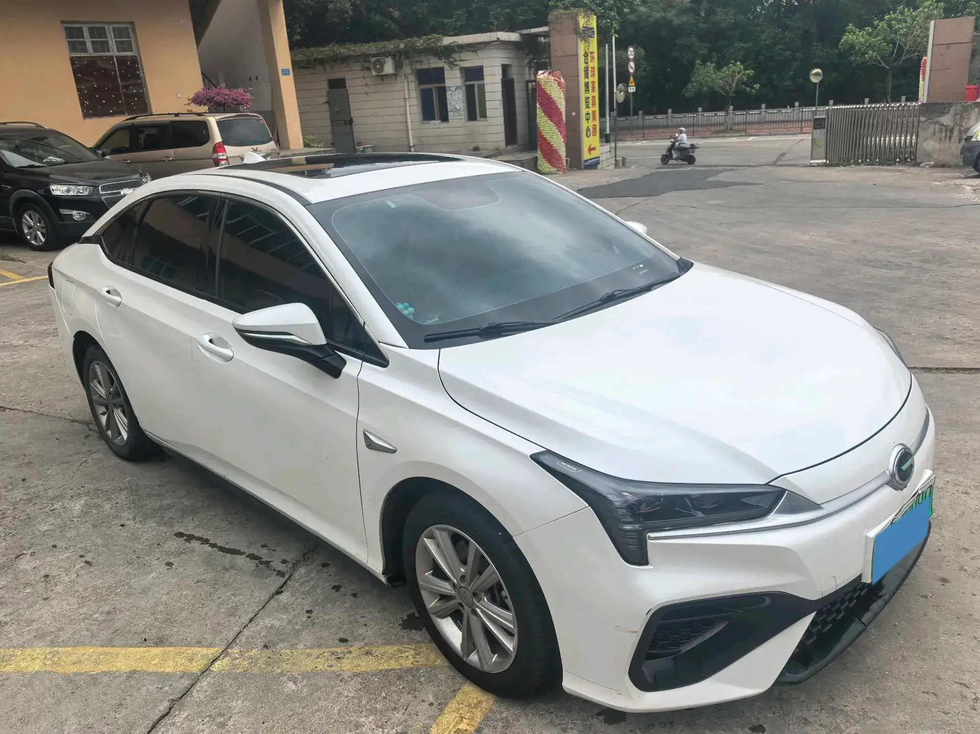 2022 AION S thumbnail 3