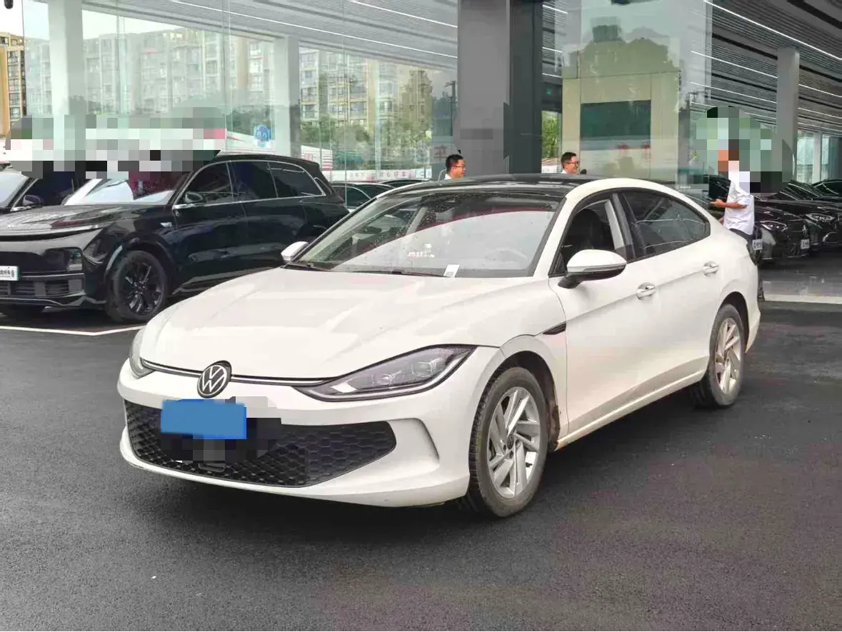 2022 VOLKSWAGEN LAMANDO view 1