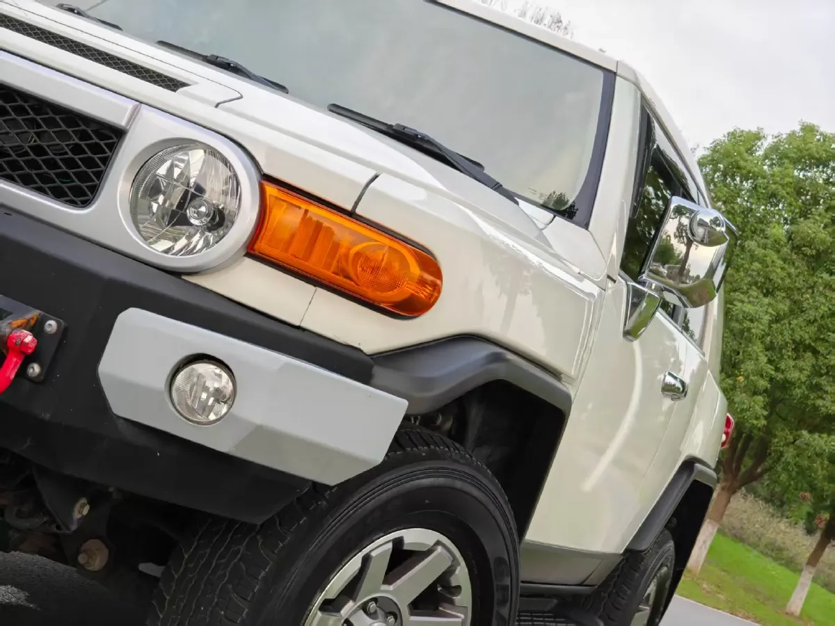 2013 Toyota FJ Cruiser 4.0L 272HP V6 5AT,autocango,china used car exporter,china ev exporter,chinese used car exporter,chinese used ev exporter