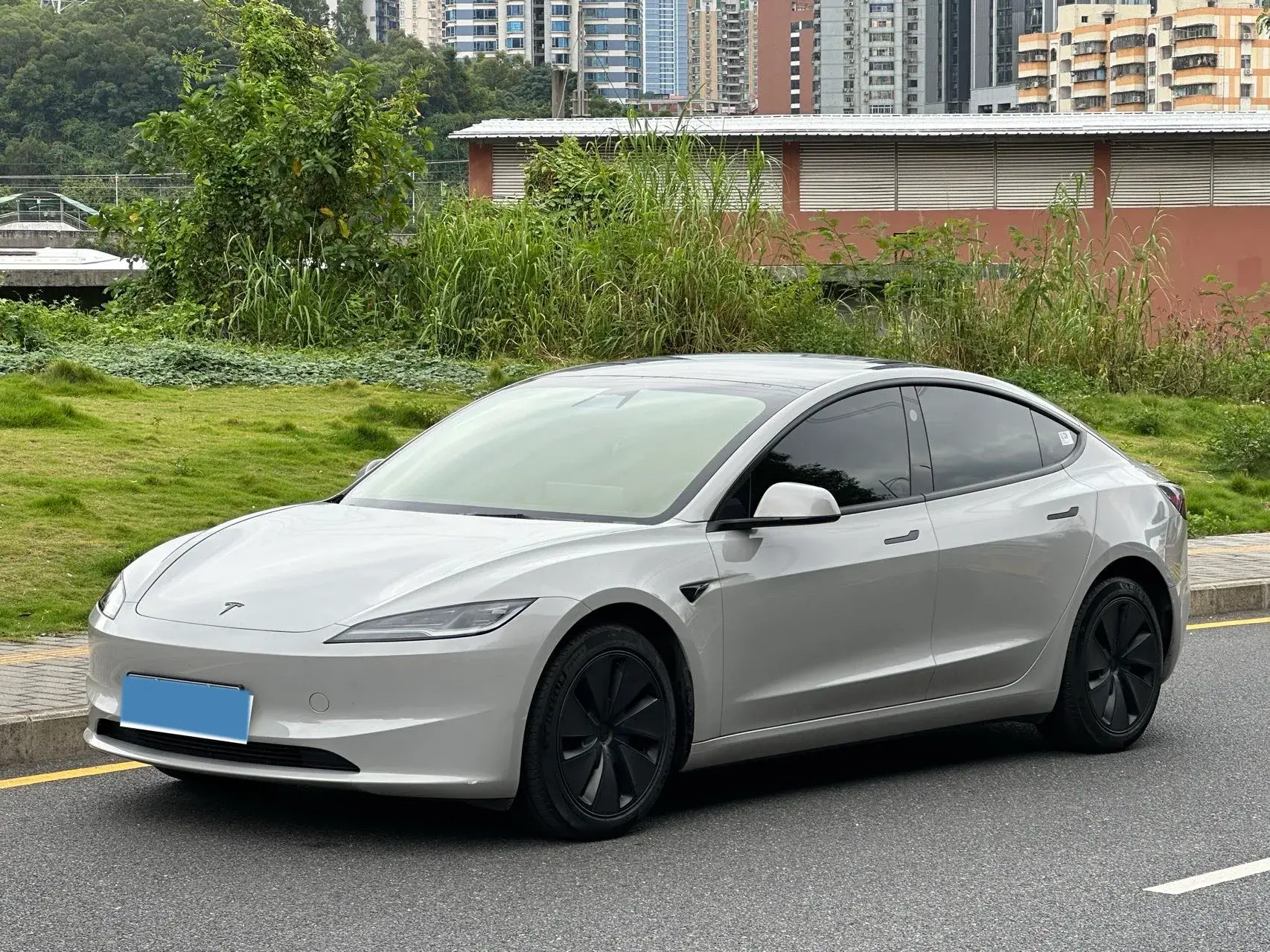 2023 TESLA MODEL view 1