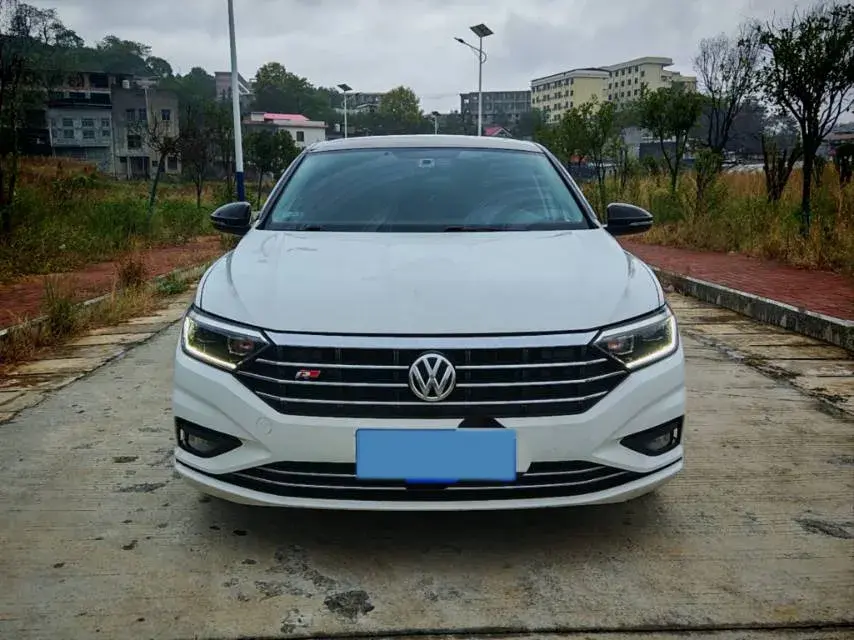 2020 VOLKSWAGEN SAGITAR thumbnail 2