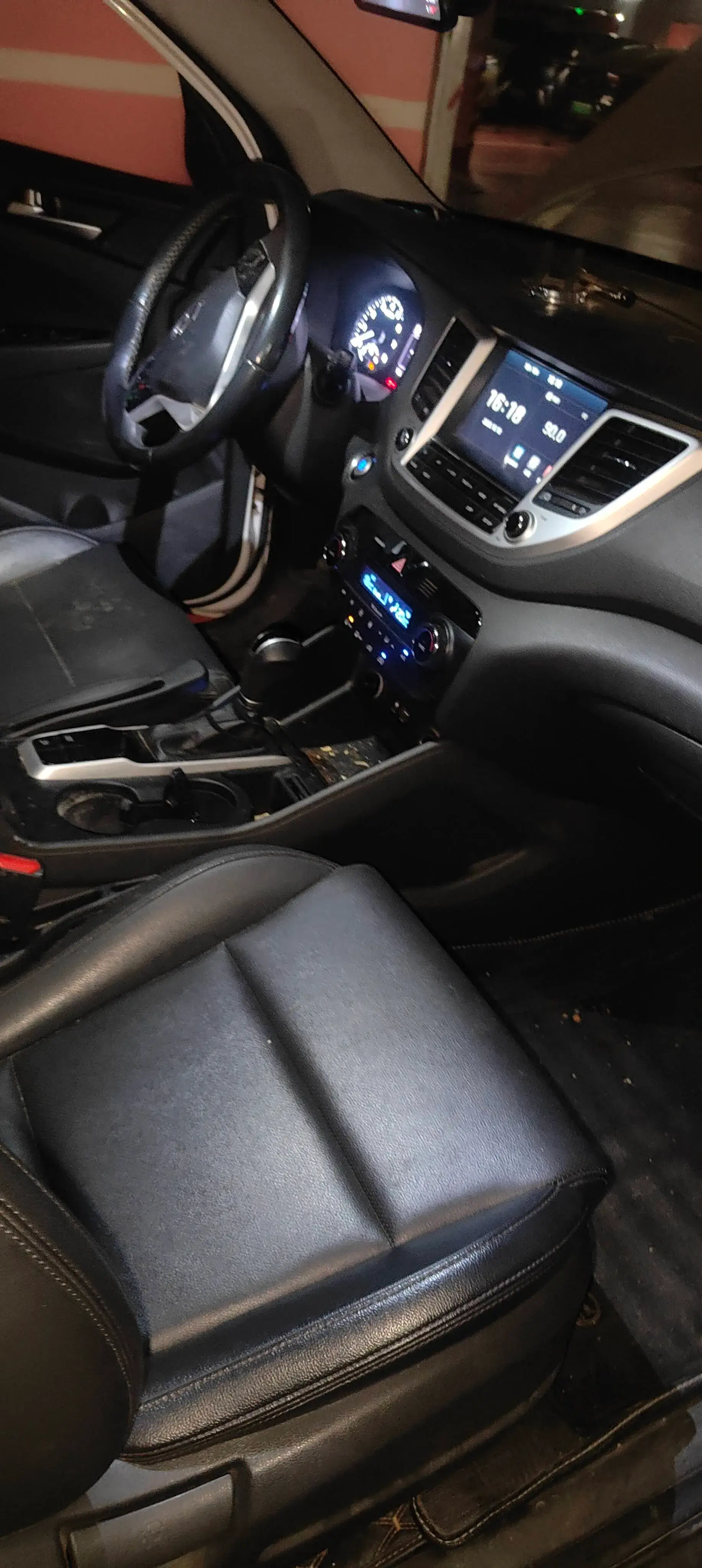 2018 HYUNDAI TUCSON thumbnail 4