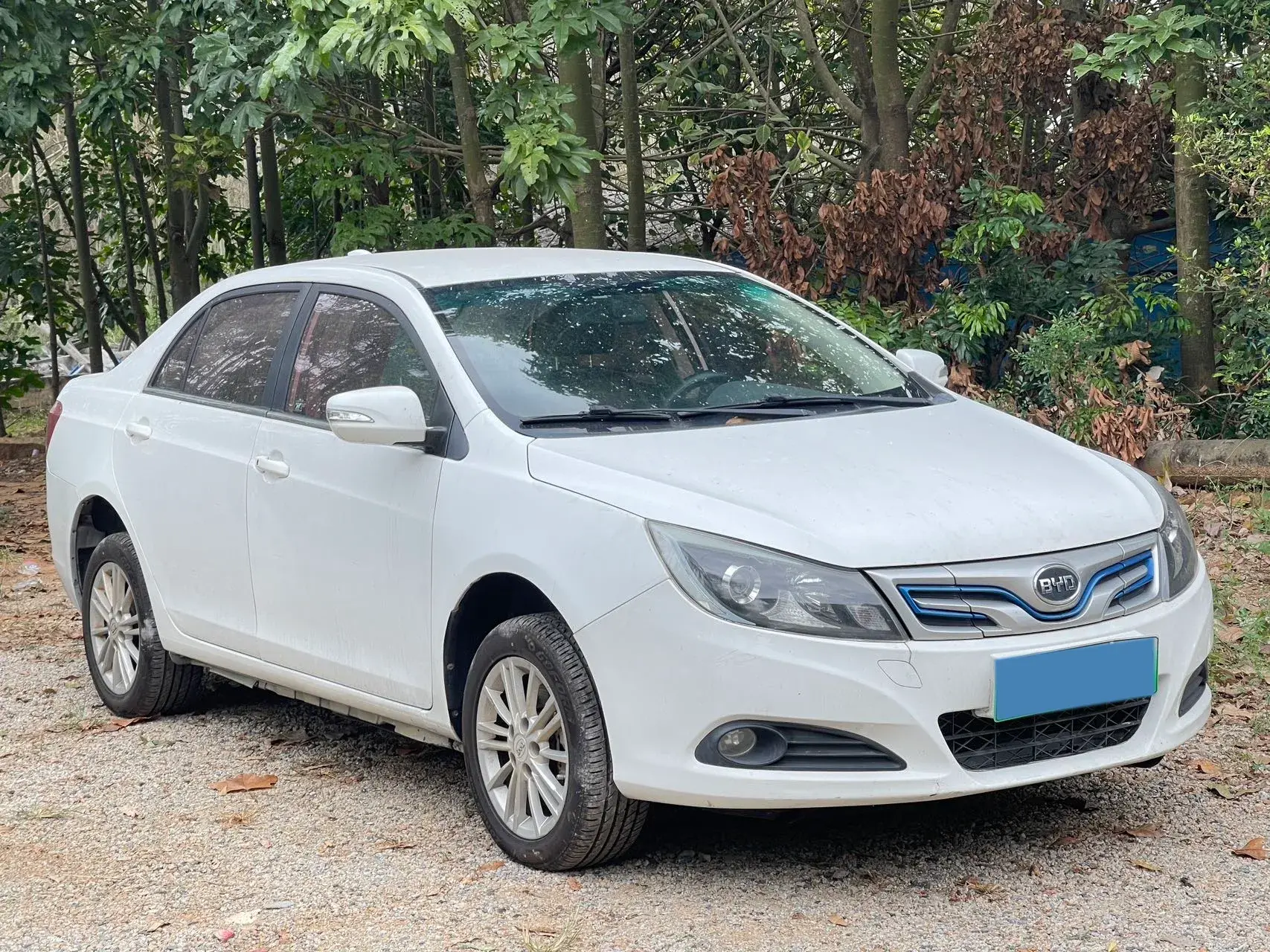 2018 BYD E5 thumbnail 2