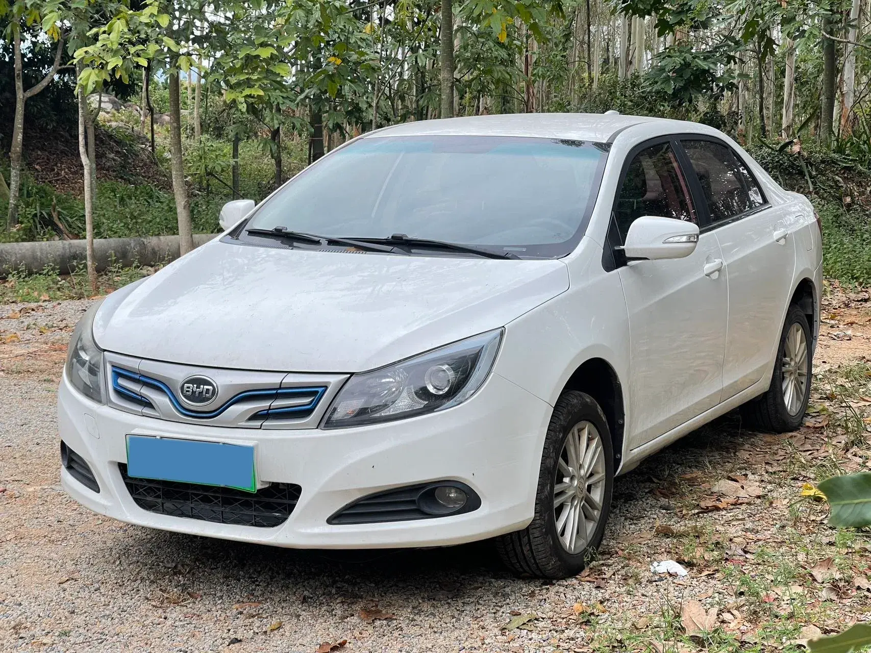 2018 BYD E5 view 1