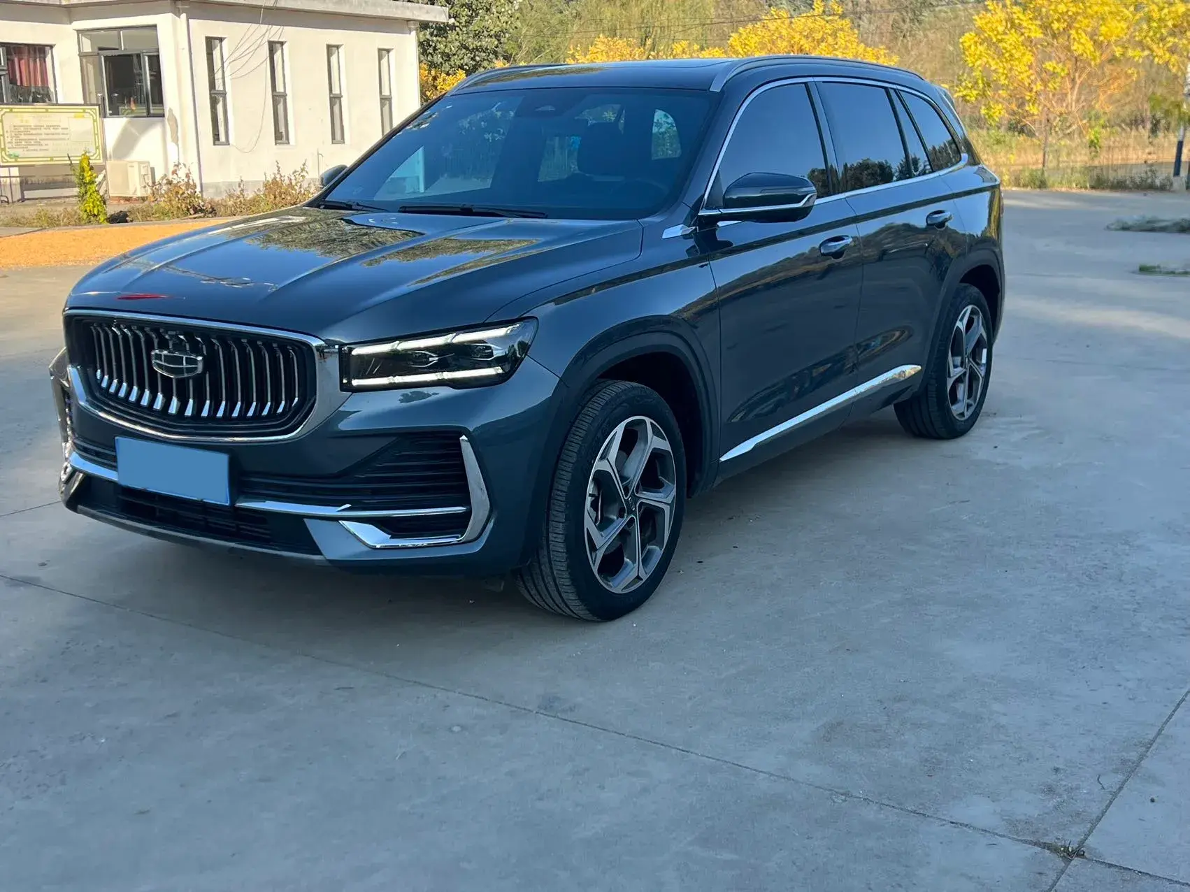 2024 GEELY MONJARO view 1