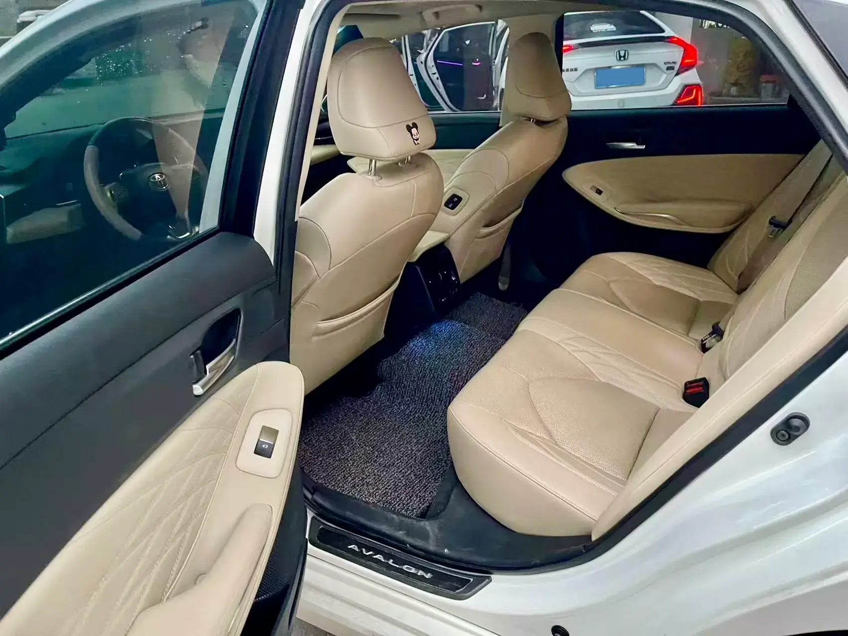 2019 TOYOTA AVALON thumbnail 4