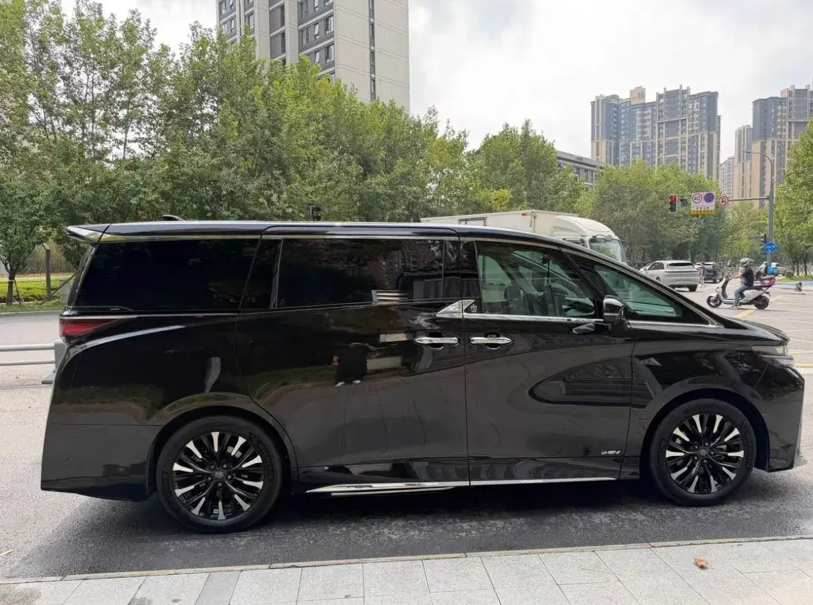 2024 TOYOTA VELLFIRE thumbnail 4