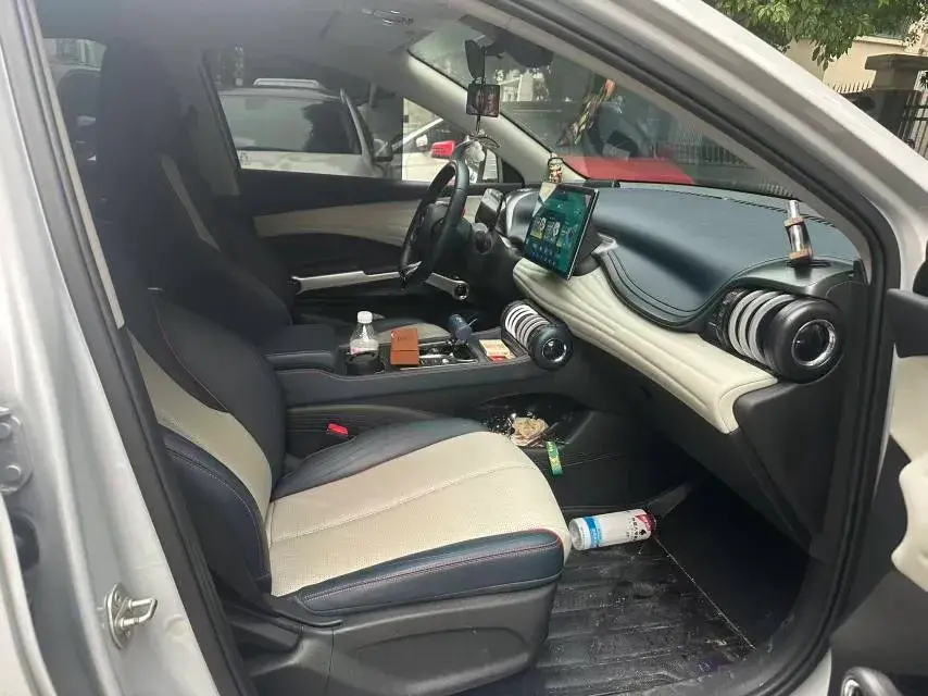 2022 BYD YUAN thumbnail 3