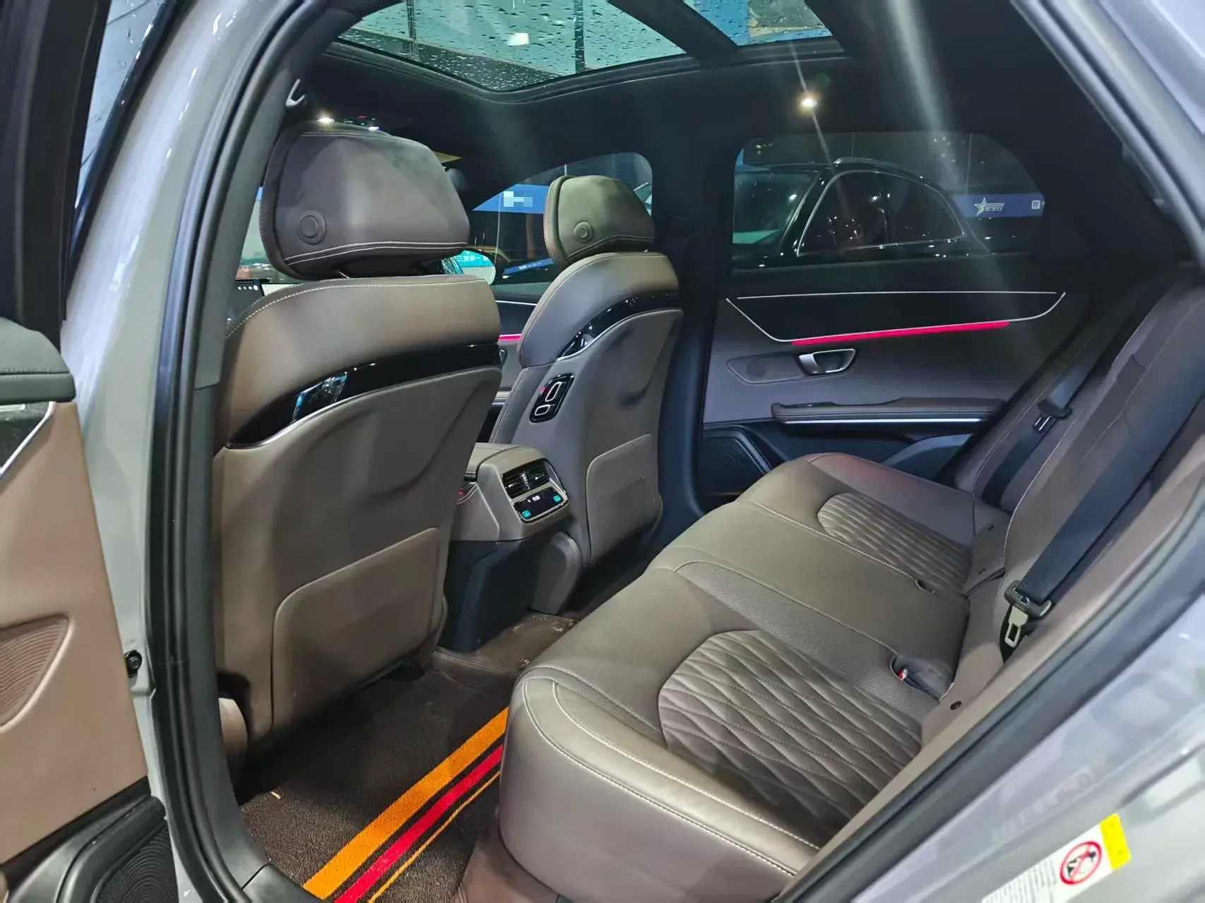 2025 BYD HAN thumbnail 3