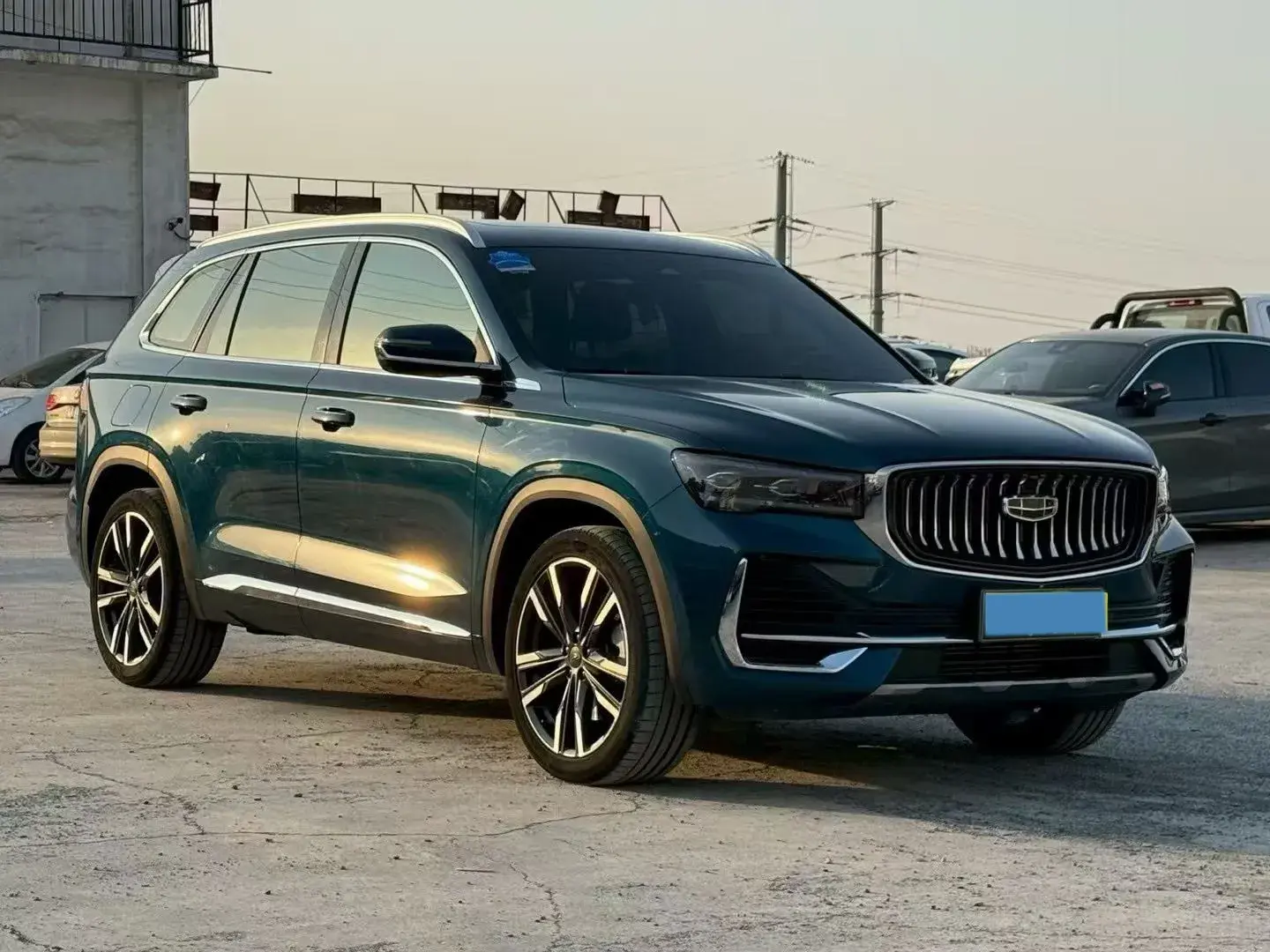 2021 GEELY MONJARO thumbnail 3