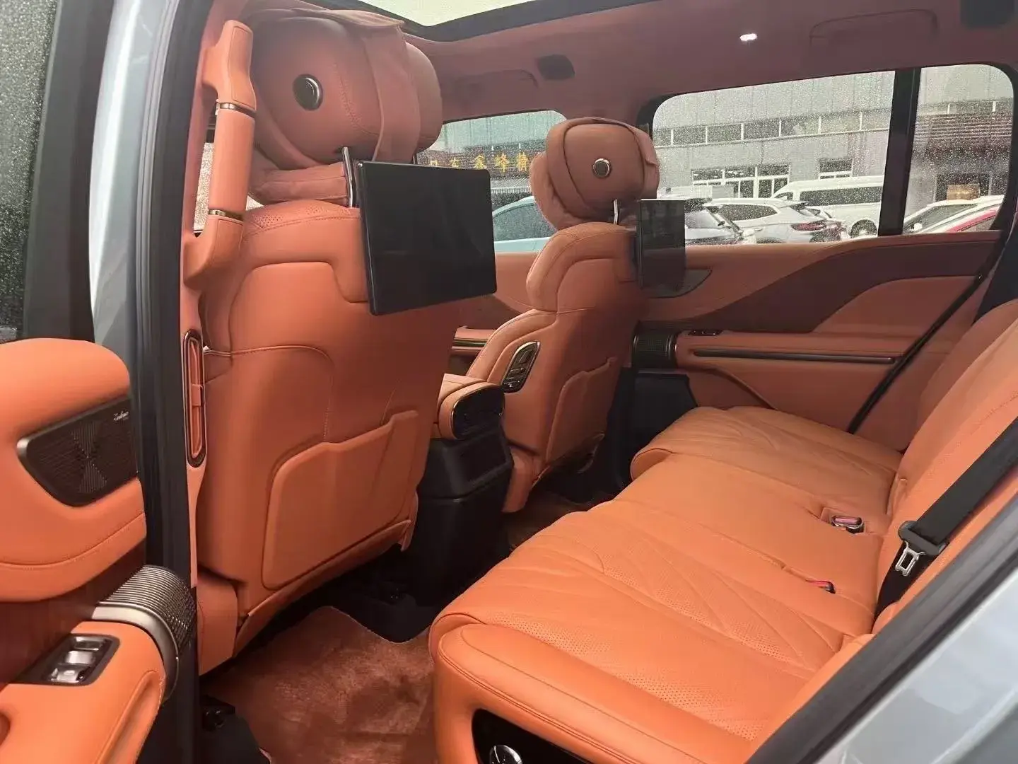 2023 YANGWANG U8 thumbnail 4