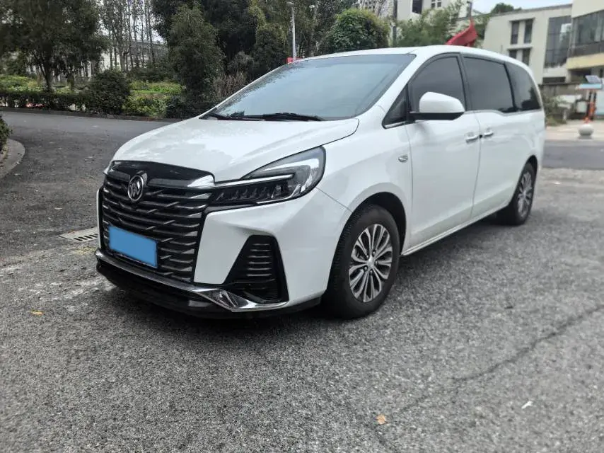 2023 BUICK GL8 view 1