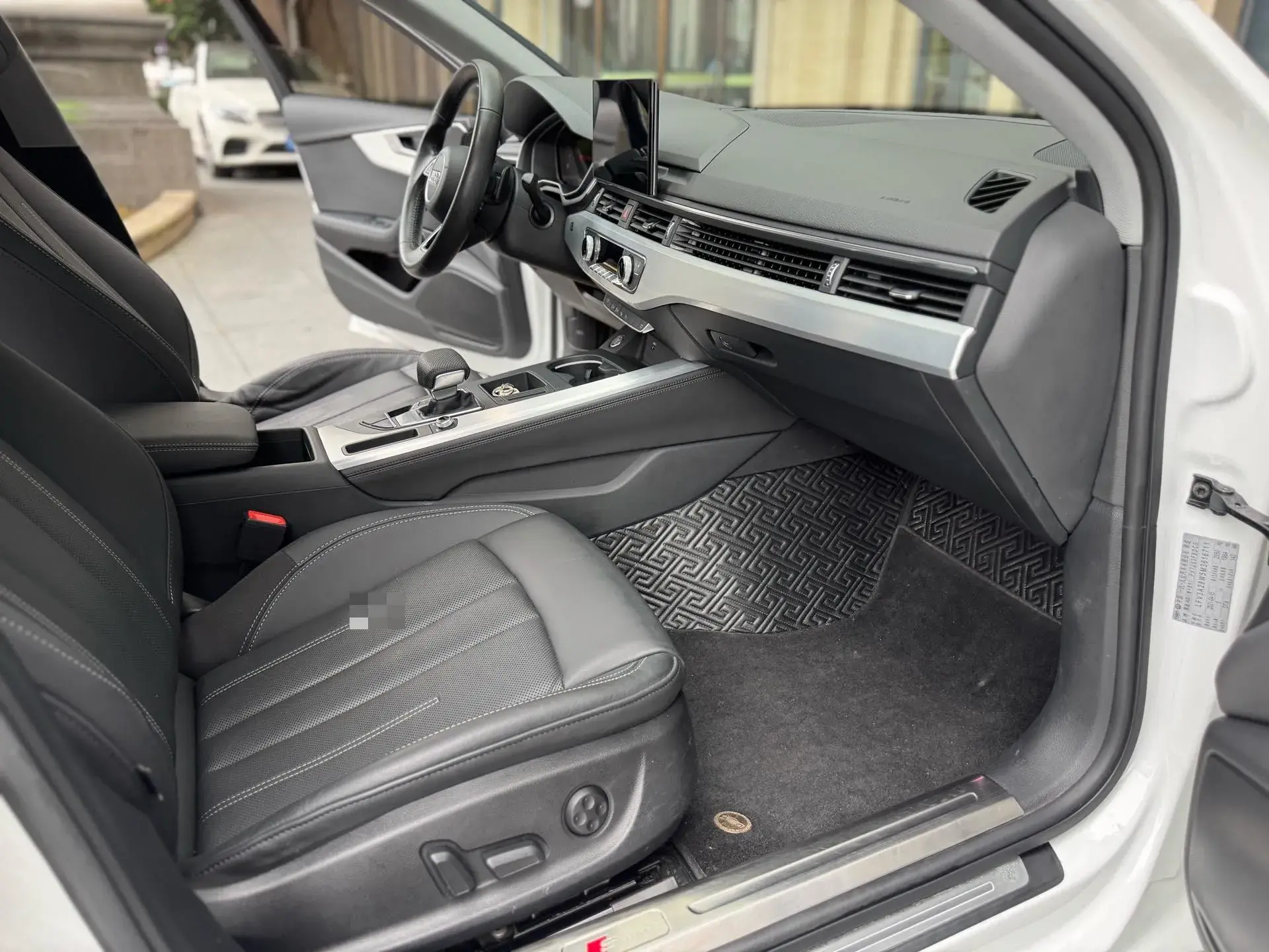 2020 AUDI A4L thumbnail 4