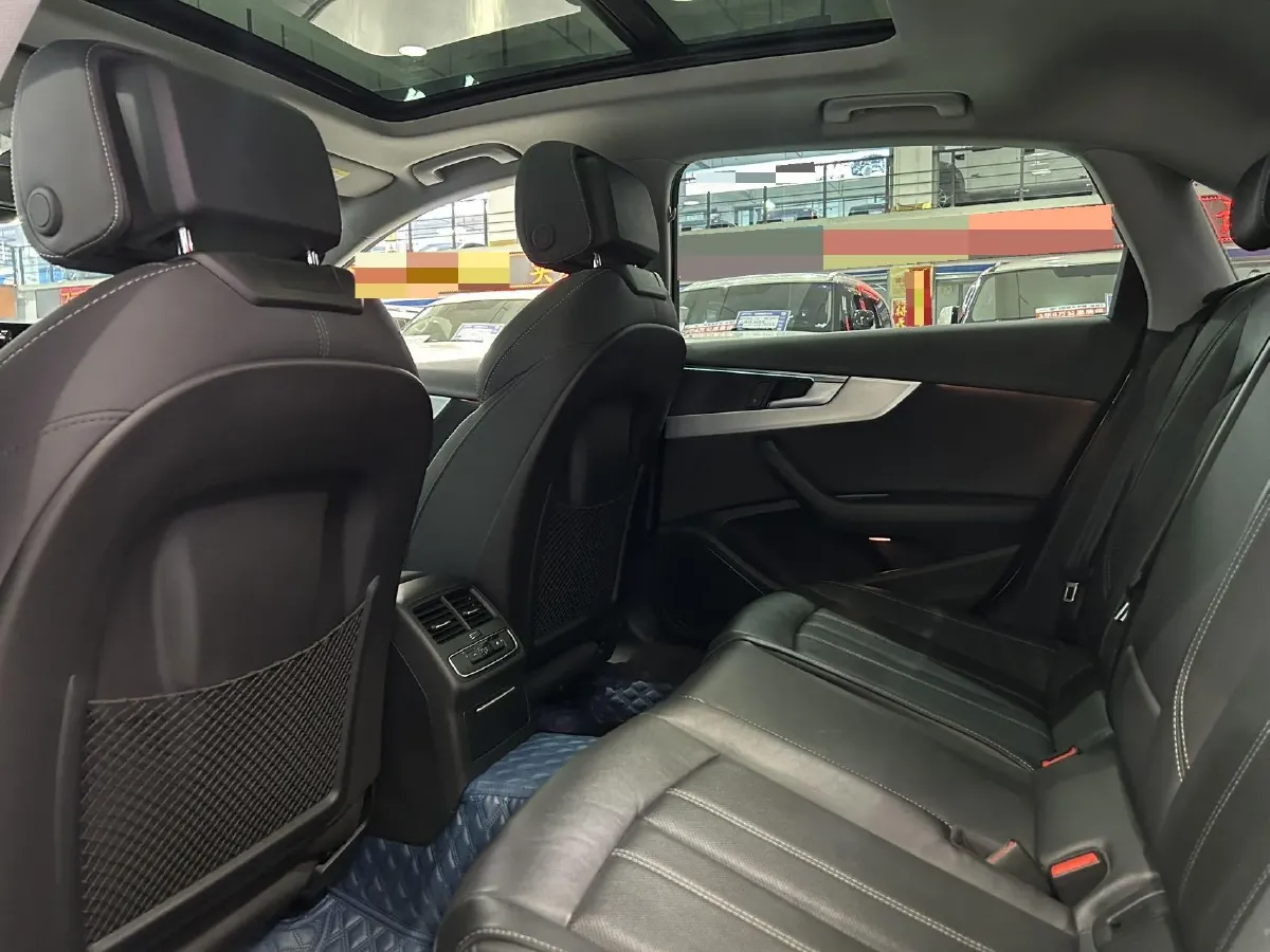 2020 Audi A4L 2.0T 190HP L4 7DCT,autocango,china used car exporter,china ev exporter,chinese used car exporter,chinese used ev exporter