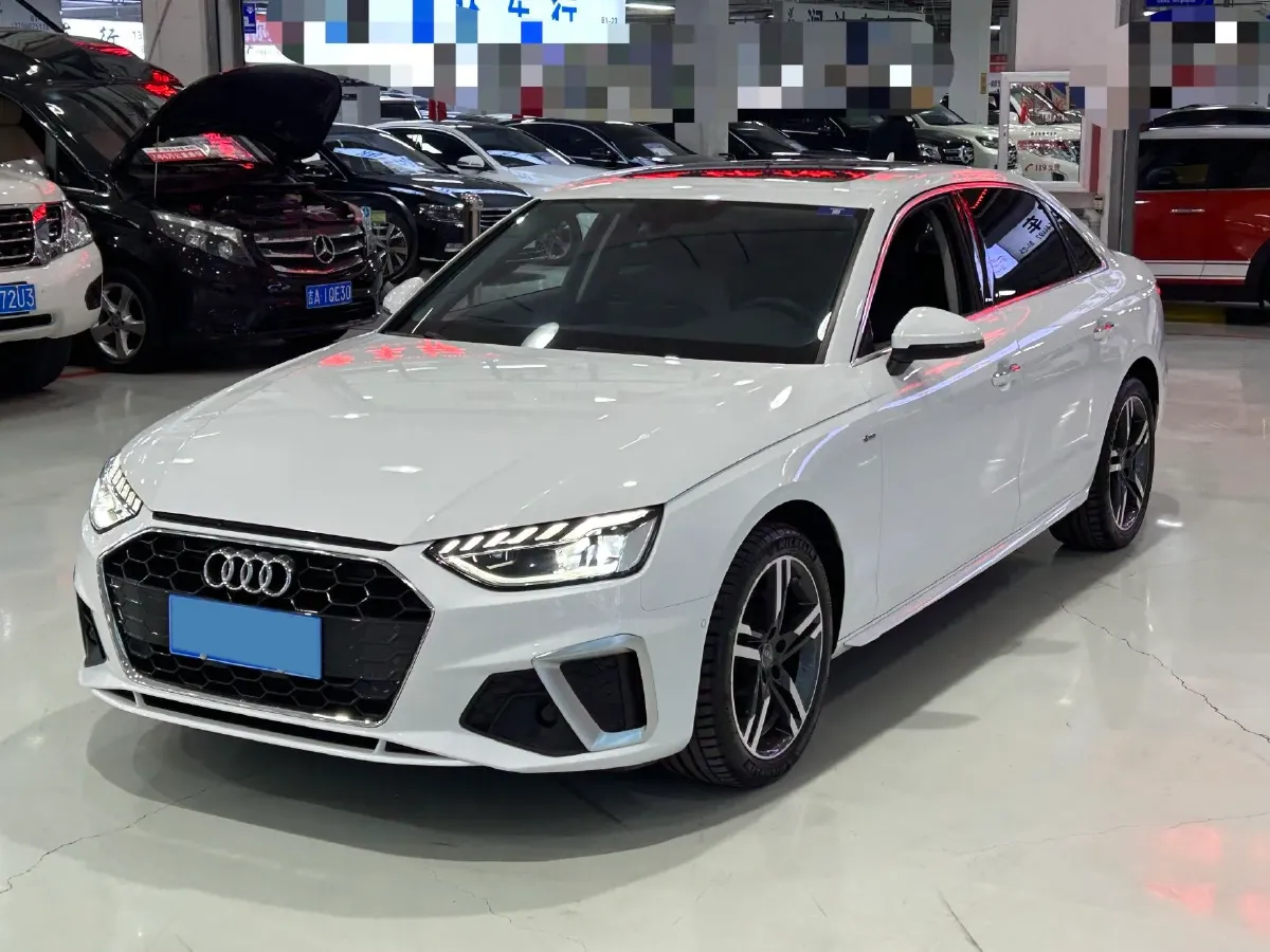2020 Audi A4L 2.0T 190HP L4 7DCT,autocango,china used car exporter,china ev exporter,chinese used car exporter,chinese used ev exporter