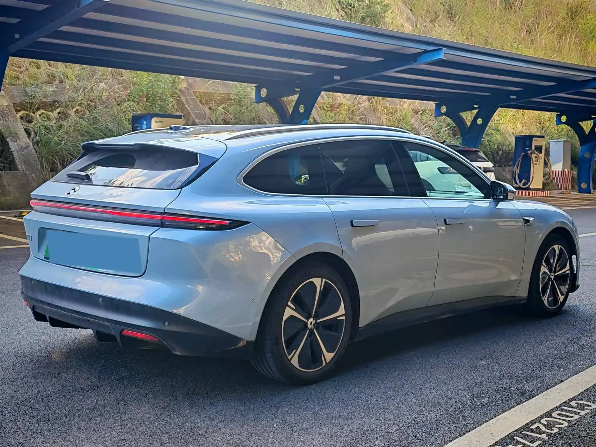 2024 NIO ET5T thumbnail 3