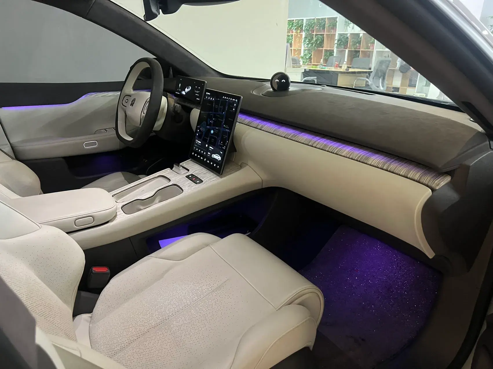 2022 NIO ET5 thumbnail 3