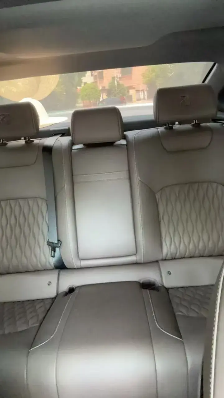 2023 BYD HAN thumbnail 4