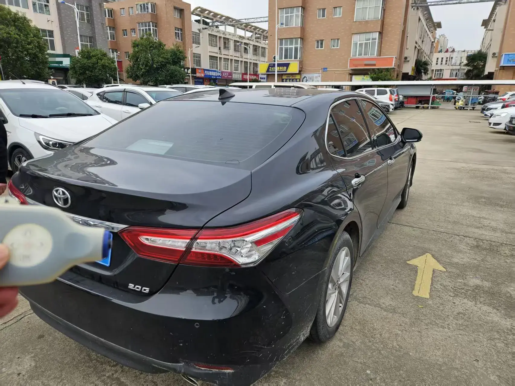 2021 TOYOTA CAMRY thumbnail 4