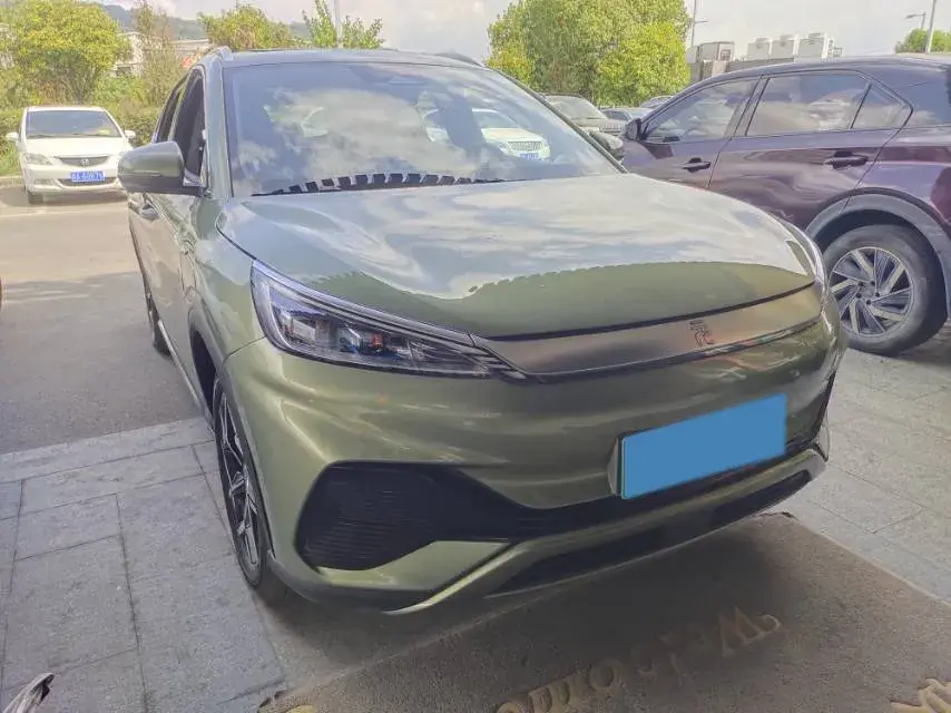 2023 BYD YUAN thumbnail 2