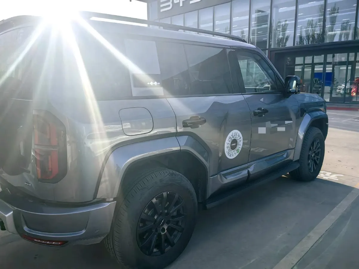 2025 FangChengBao Bao 5 1.5T 194HP L4 E-CVT PHEV 31.8KWH,autocango,china used car exporter,china ev exporter,chinese used car exporter,chinese used ev exporter