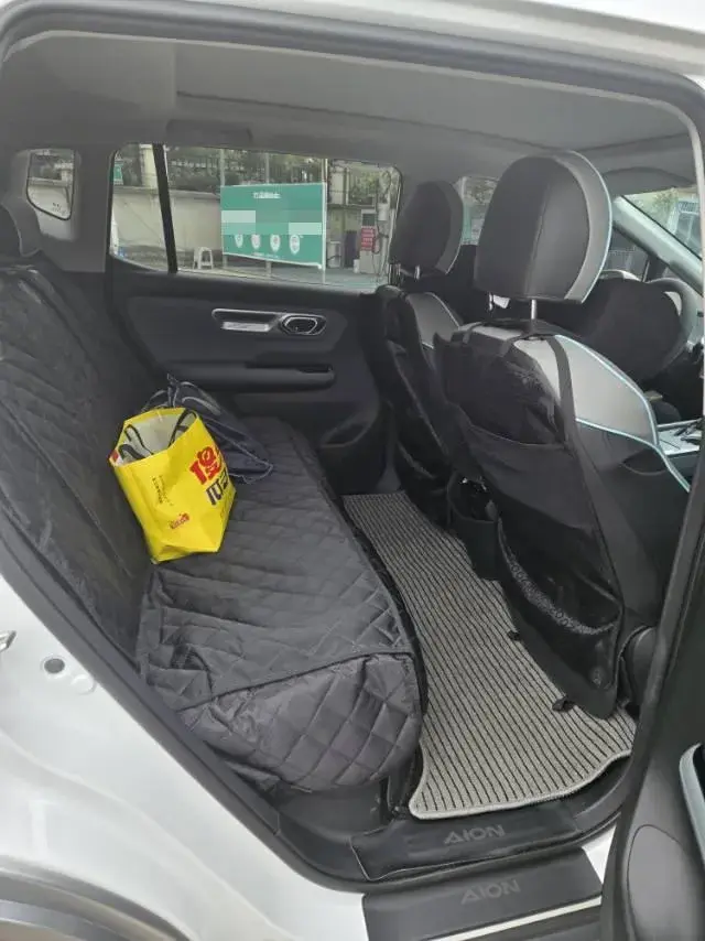 2024 AION Y thumbnail 3