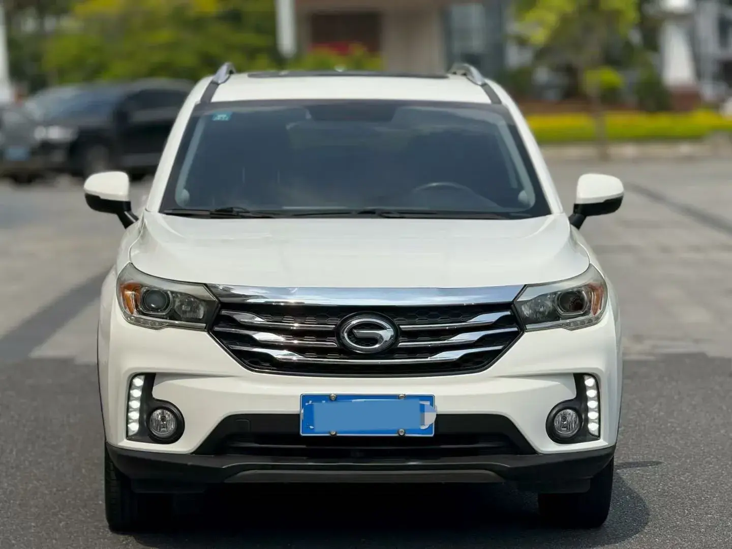2017 GAC TRUMPCHI thumbnail 3