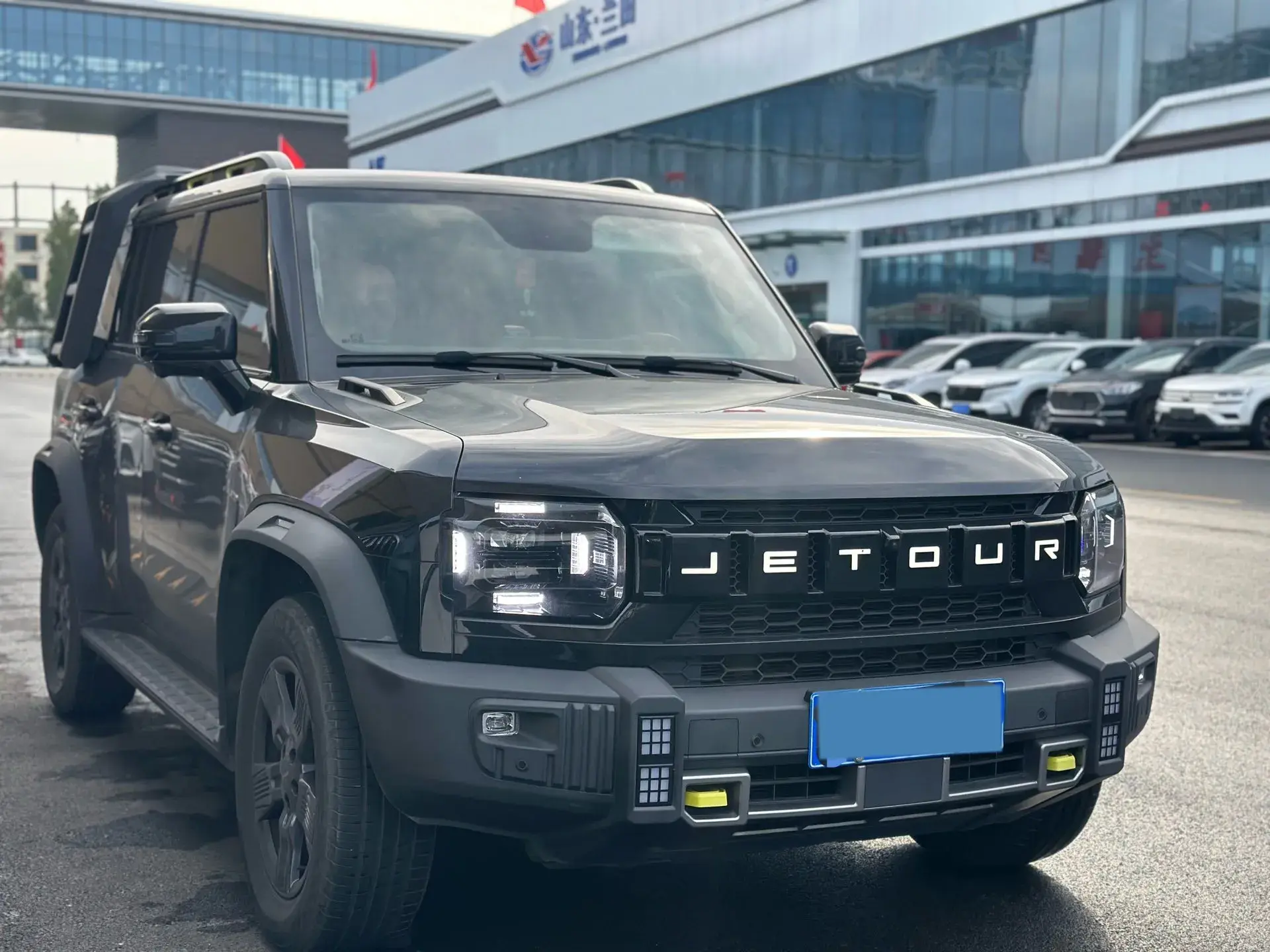 2023 JETOUR TRAVELLER thumbnail 3