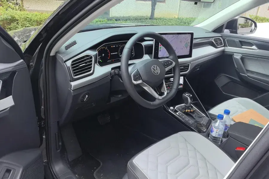 2025 VOLKSWAGEN TAYRON thumbnail 4