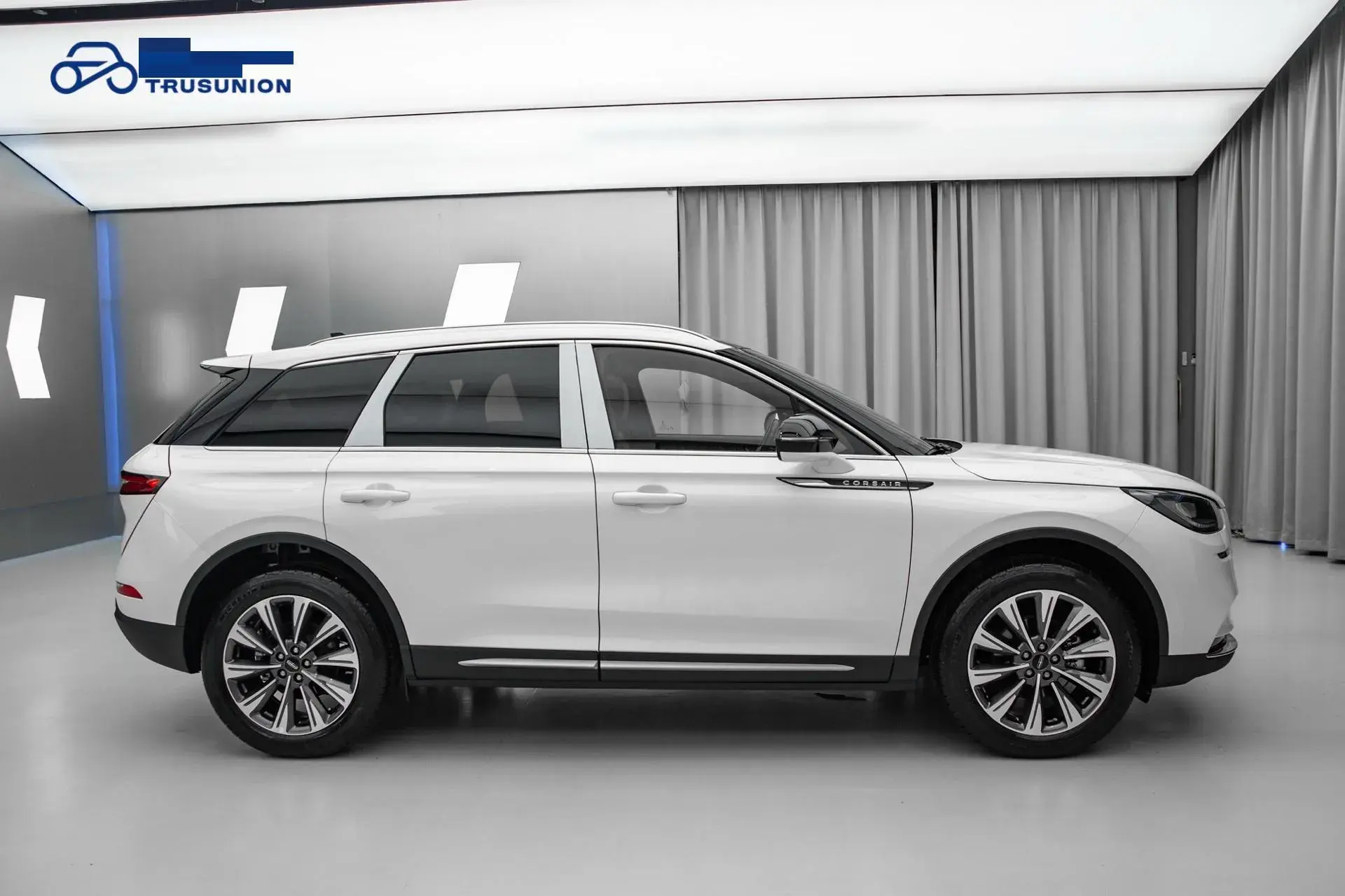 2022 LINCOLN CORSAIR thumbnail 4