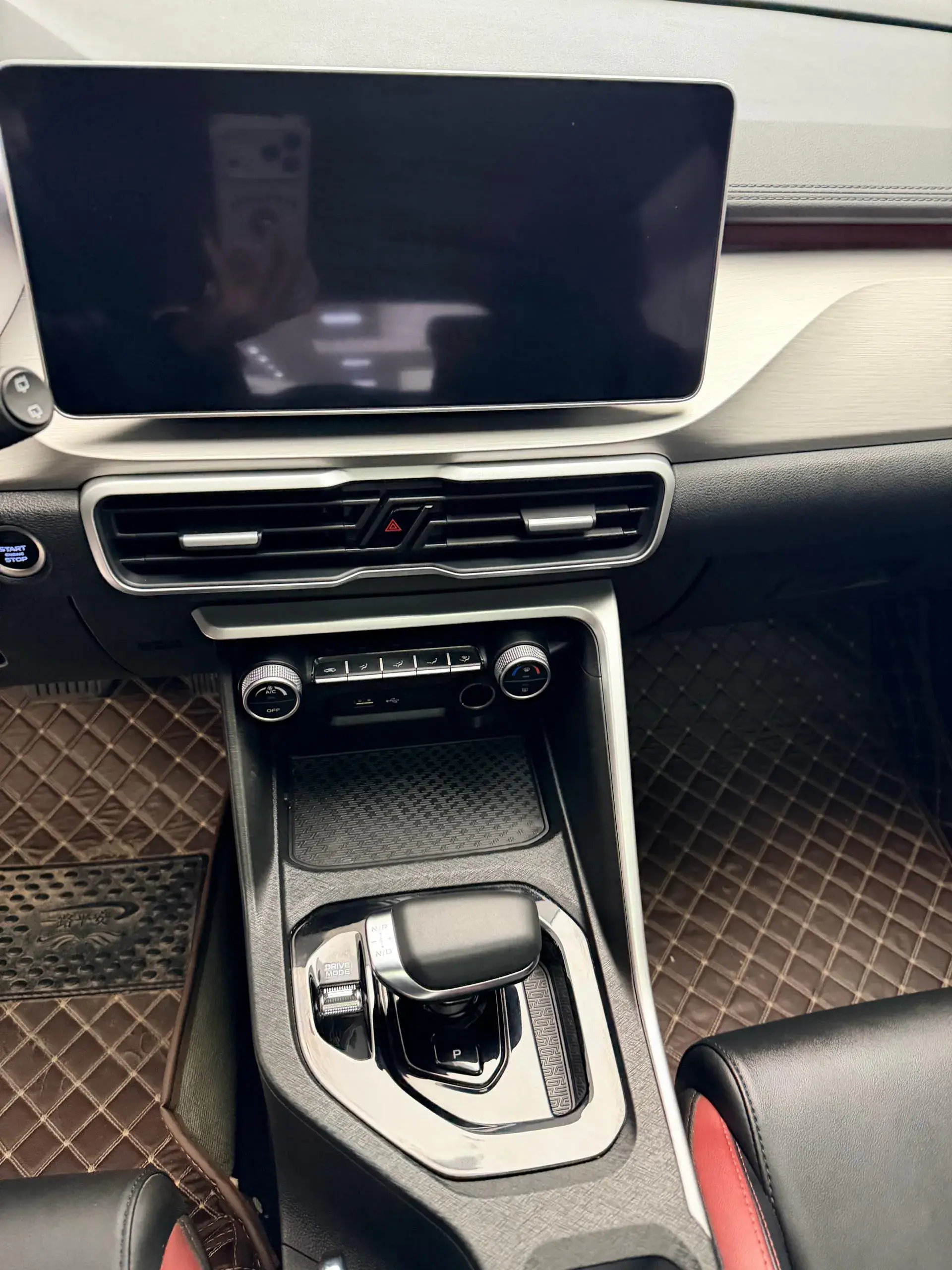 2021 GEELY COOLRAY thumbnail 4