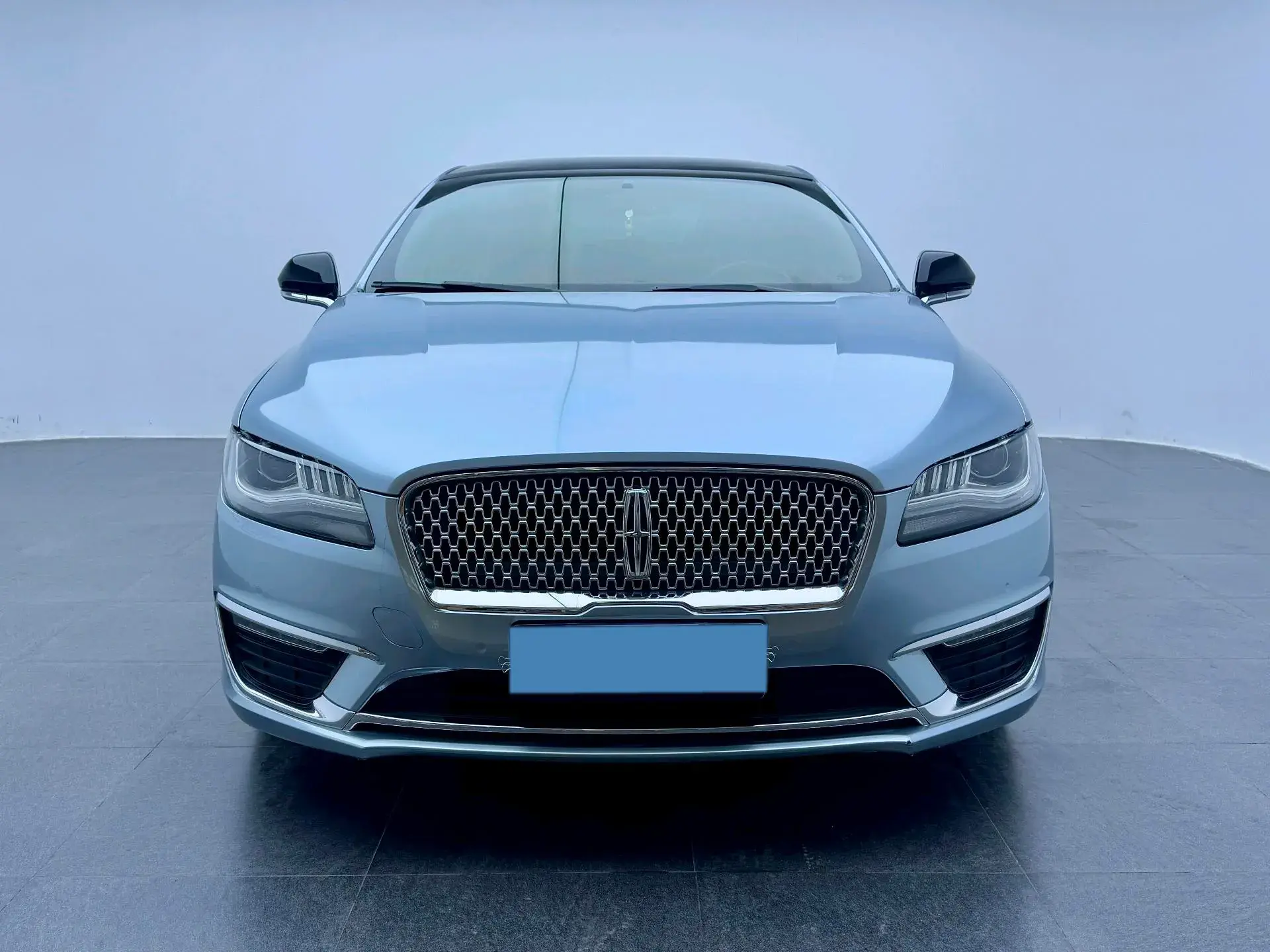 2019 LINCOLN MKZ thumbnail 2